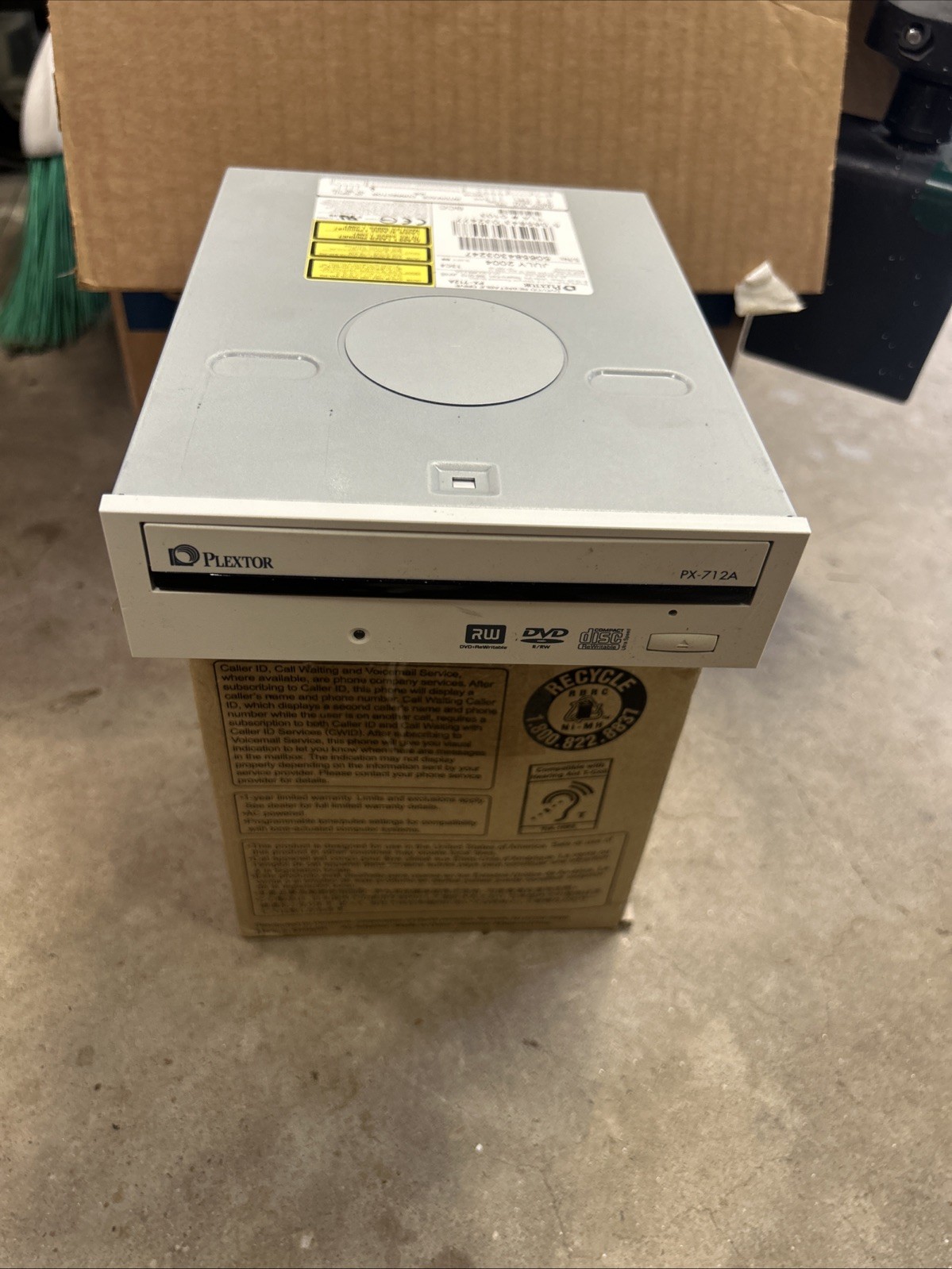 Plextor PX-712A DVD/CD Rewritable Drive