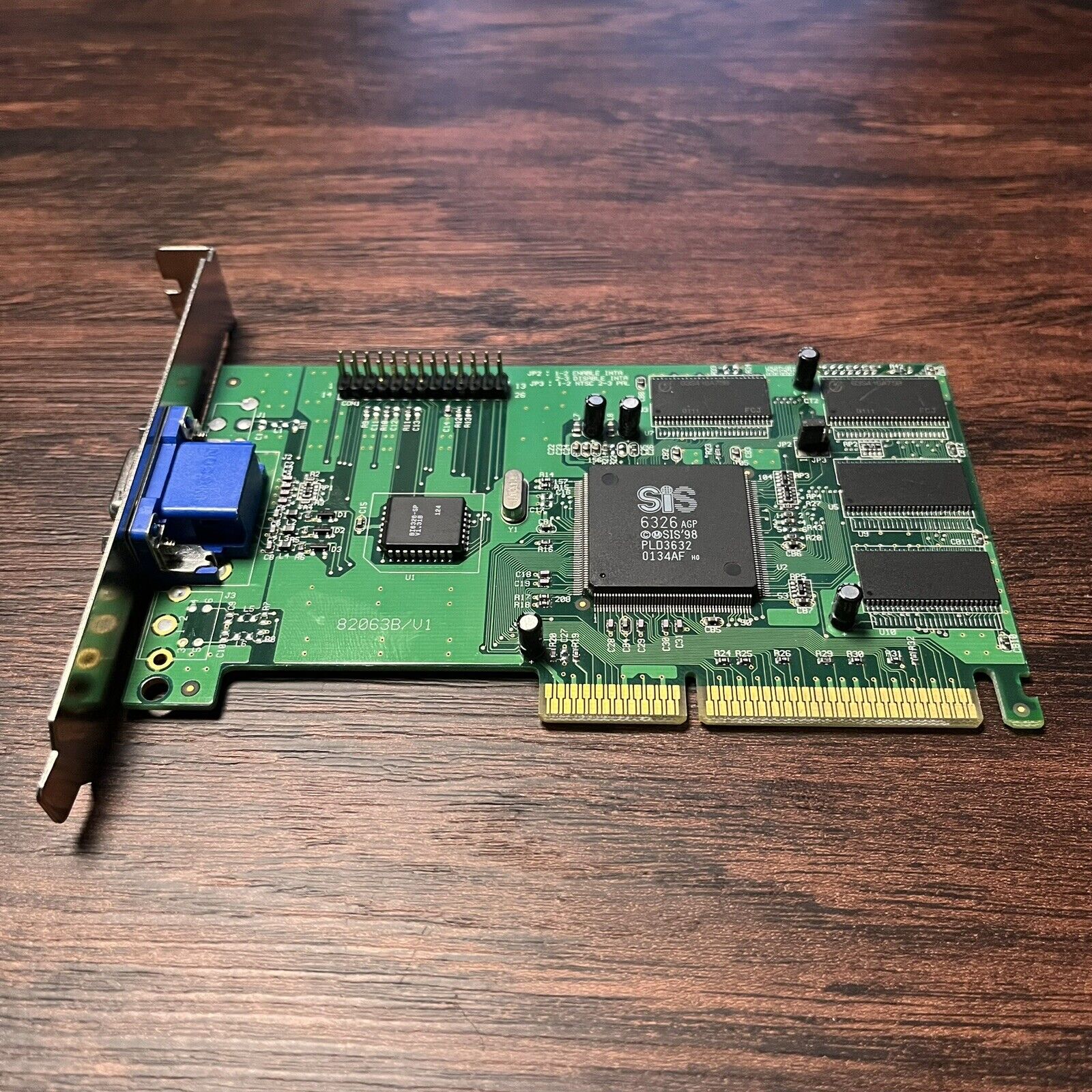 SiS 6326 4MB AGP Video Card AGP 1.0 For DOS/95/98/ME