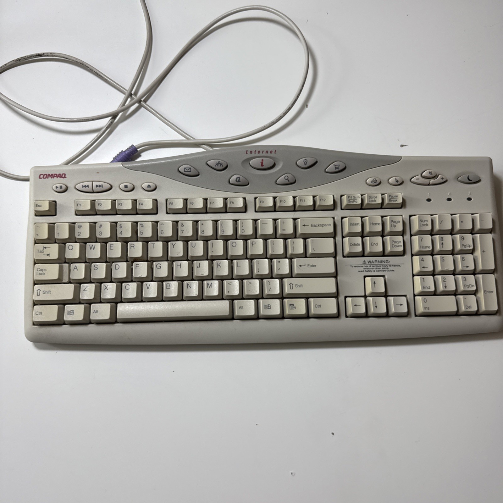 Compaq Internet Keyboard KB-0133 PS/2 Vintage Beige Wired