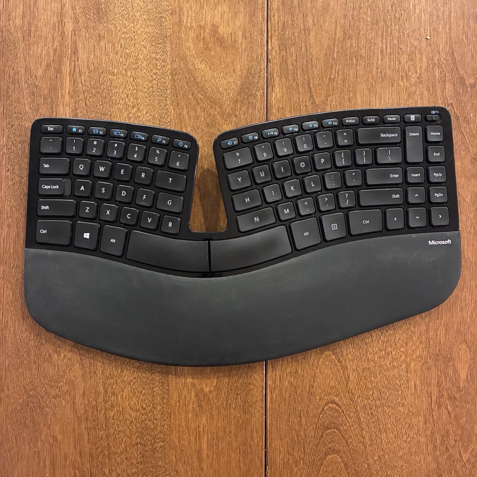Microsoft Sculpt Ergonomic Keyboard Split Wireless Desktop No Dongle
