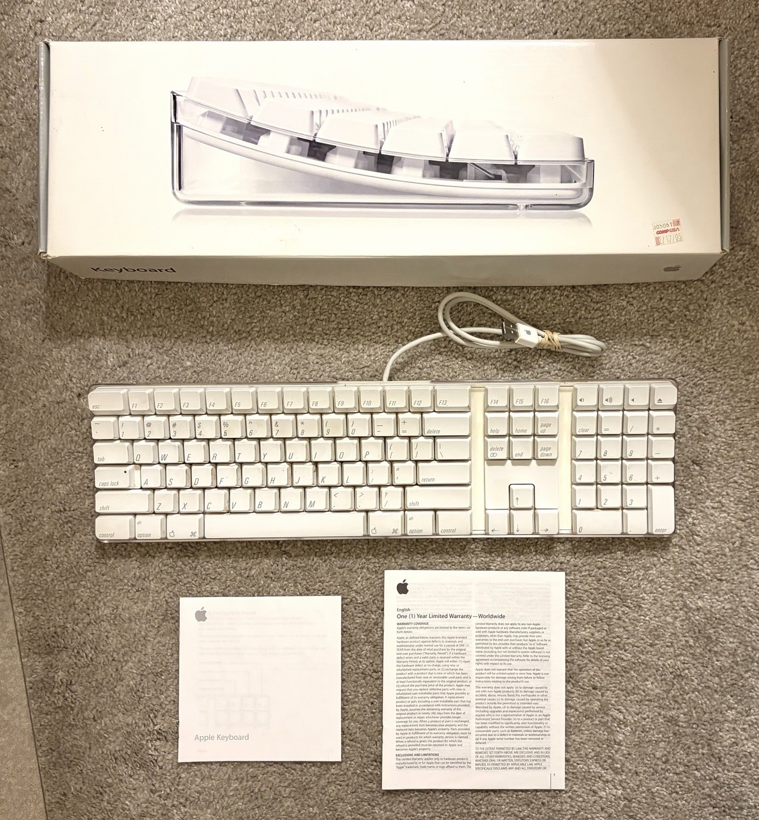 Apple Keyboard A1048 & Original Box Wired USB M9034LLA Vtg 2003