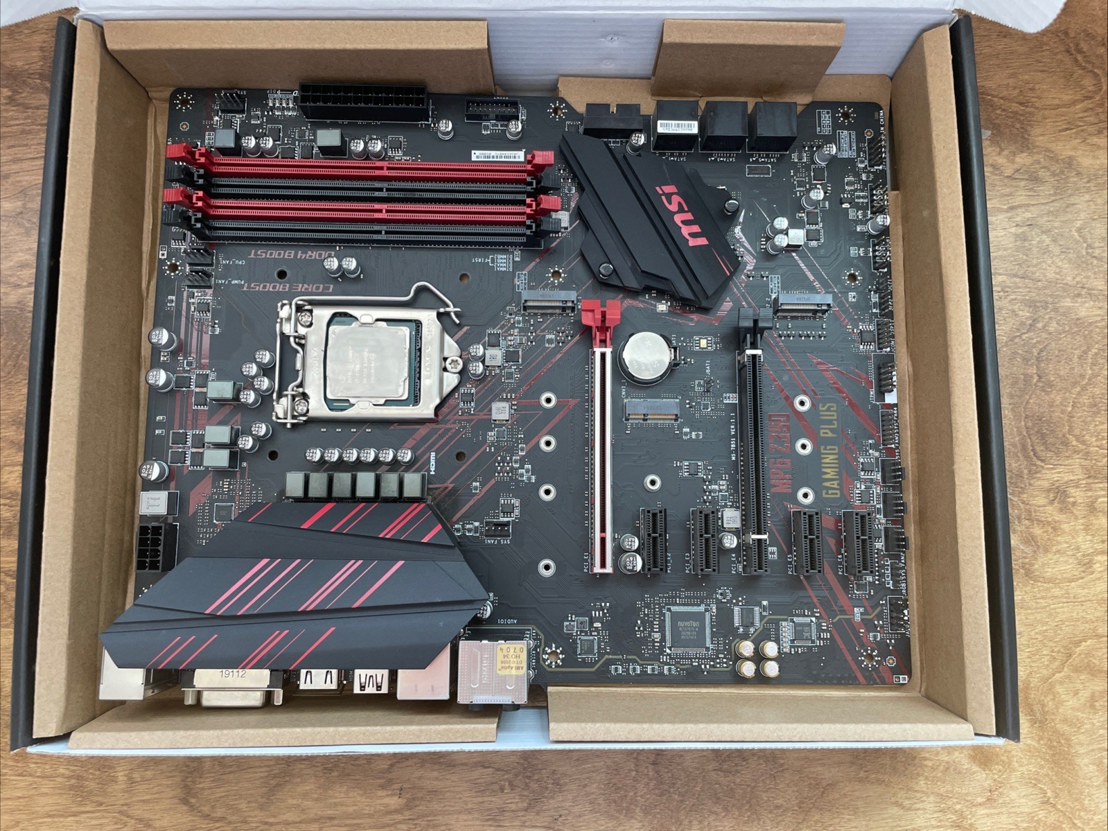 MSI MPG Intel 2390 Motherboard DDR4-SDRAM with I7-8700 CPU