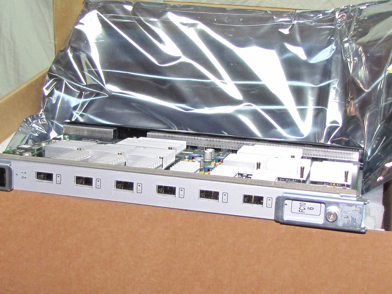 New Brocade FC10-6 6 Port, 10Gb 594-4924 BR-48000-0153 EMC 105-000-132
