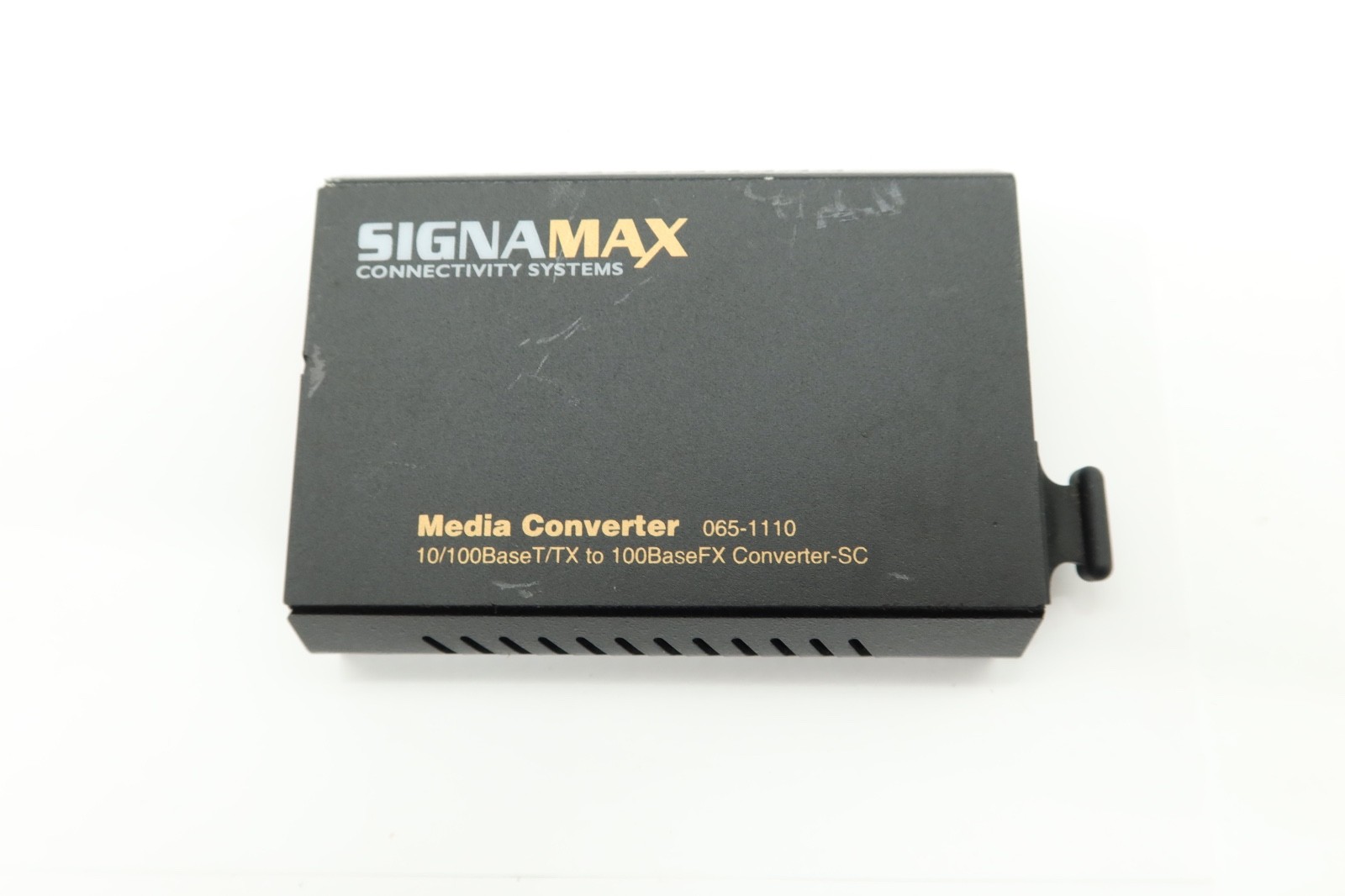 Signamax Media Converter 065-1110 10/100BaseT/TX to 100BaseFX Multimode