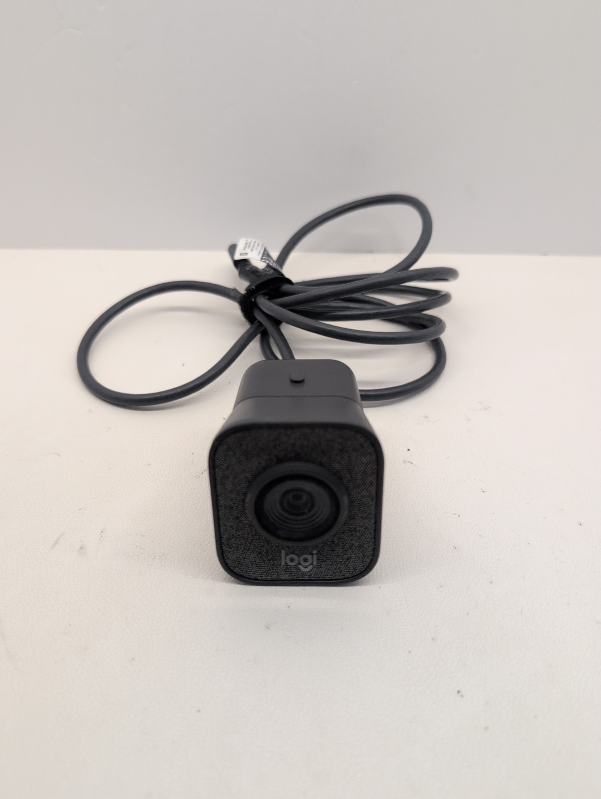 Logitech StreamCam Plus 1080 Webcam Live Streaming Content Creation Read desc #1