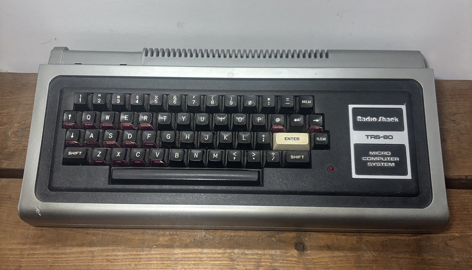 Radio Shack Trs 80 Micro Computer System Keyboard . Untested / For Parts.