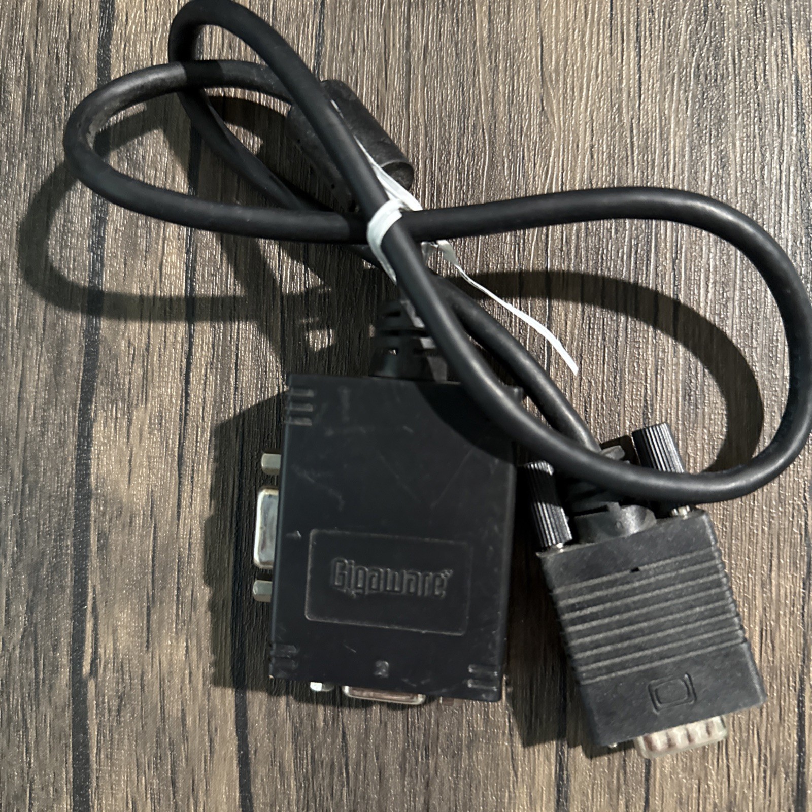 Gigaware 2-Port USB Powered VGA Splitter Cable 26-1264