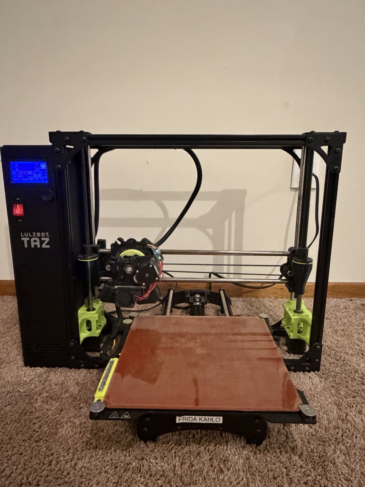 LulzBot TAZ 6 3D Printer Tested Works Great - Black/Green (KT-PR0041NA)