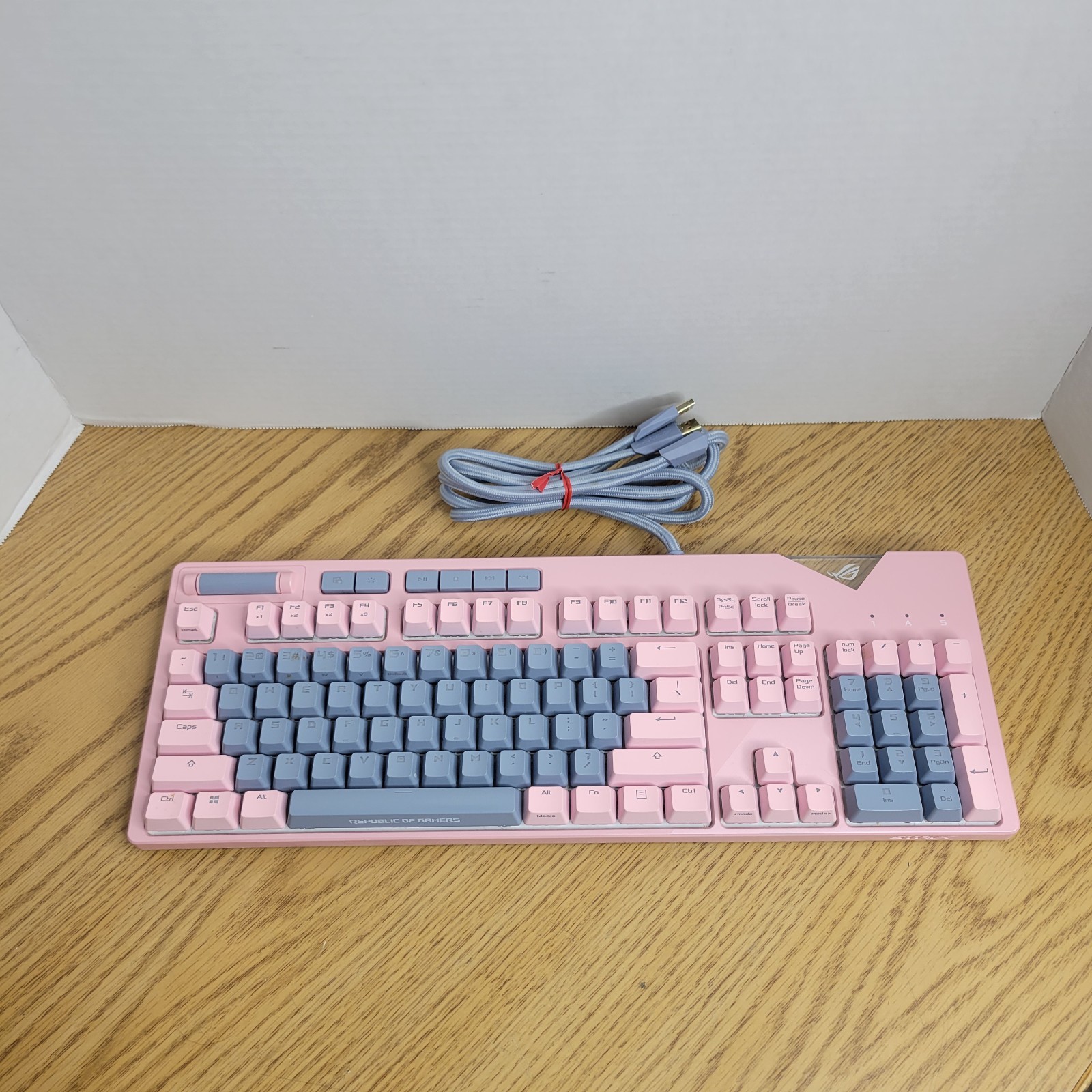 Asus ROG Strix Pink Flare LTD XA01 Mechanical Gaming Keyboard Pink Grey RGB RARE