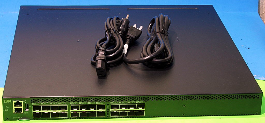 SAN24B-5 IBM Type 2498-F24/24G/X24 BROCADE 6505 24 Active Ports Ent Lic 24x SFPs
