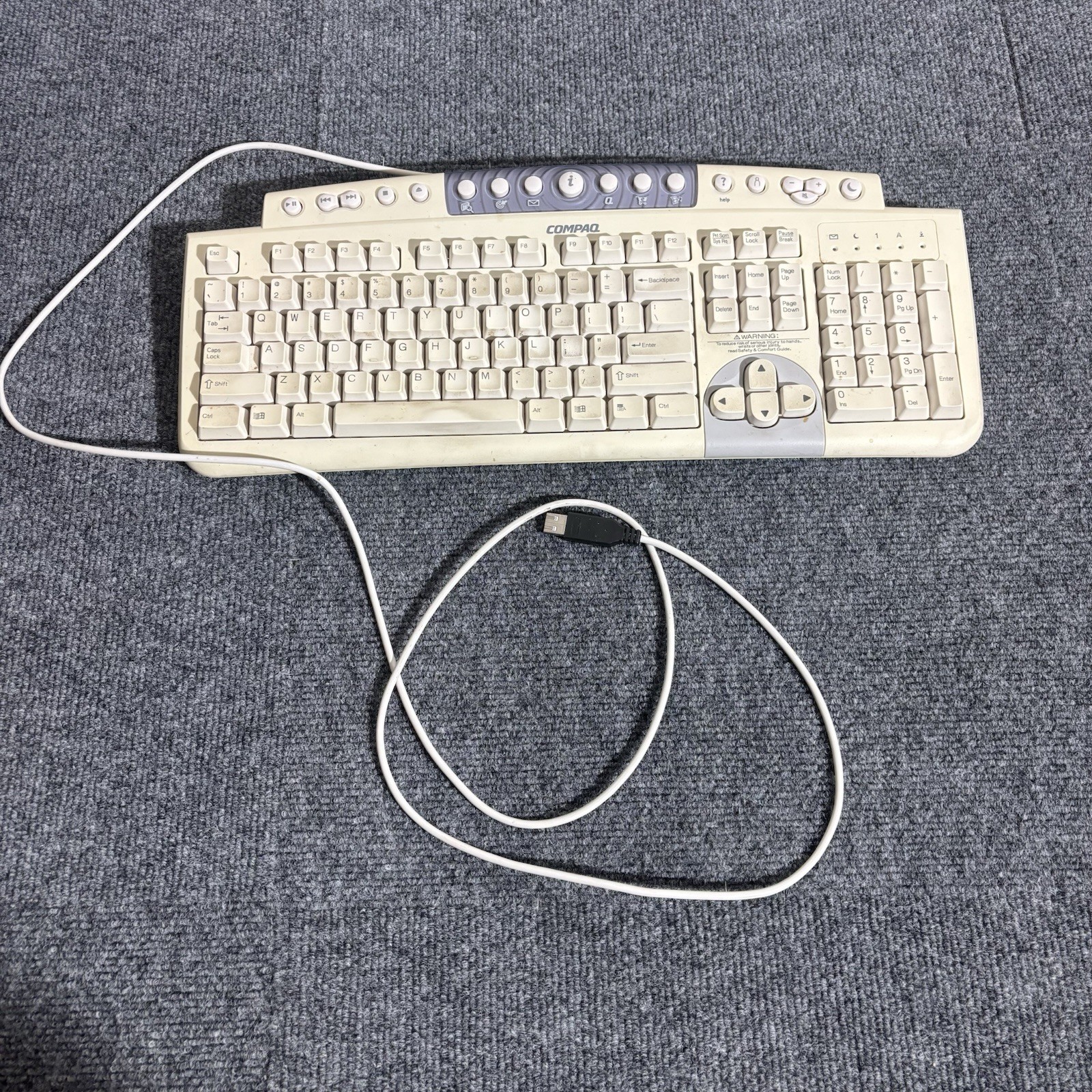 Compaq KU-9978 USB-Wired Vintage Keyboard