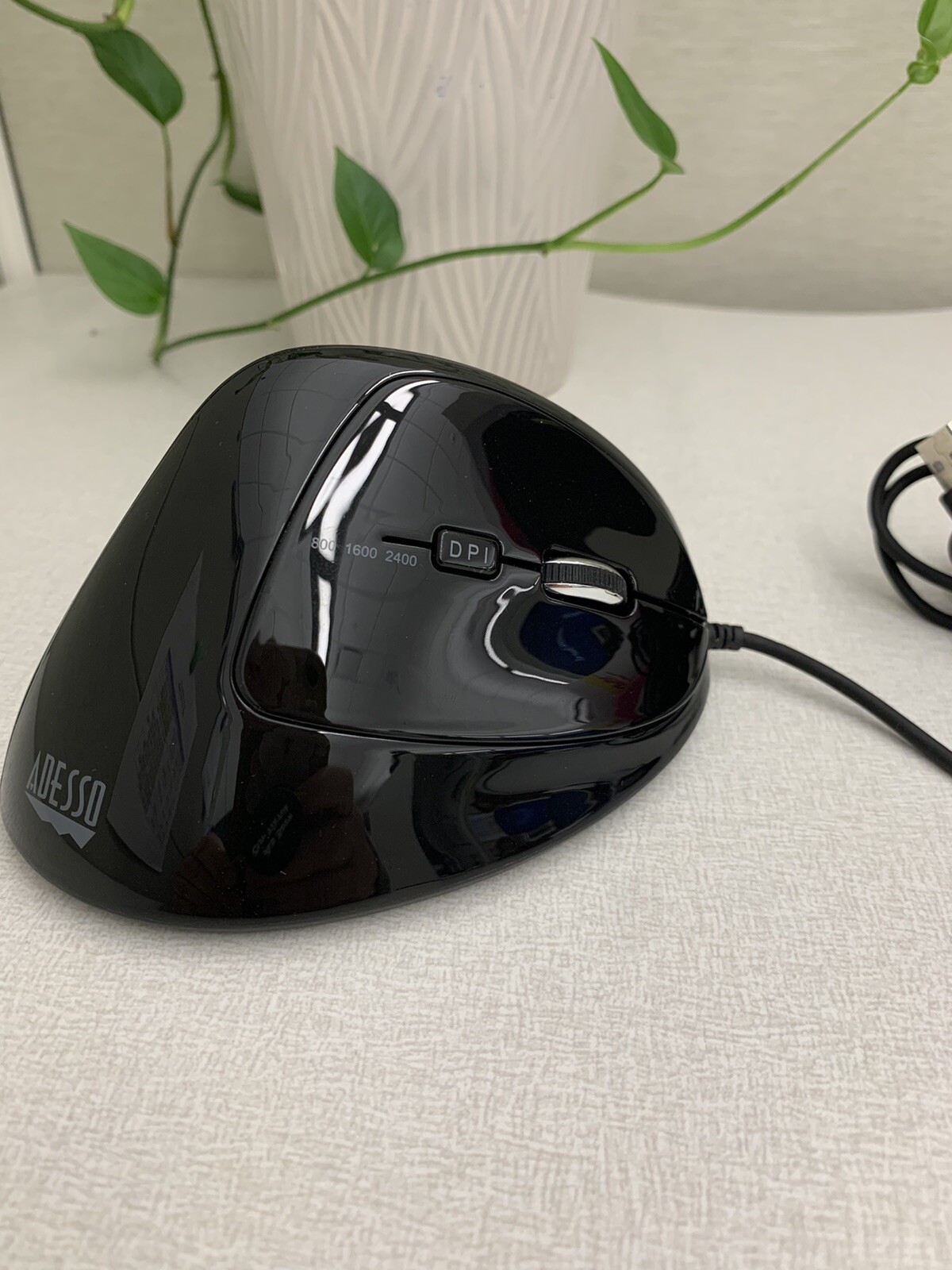 Adesso Imouse E3 Vertical Ergonomic Programmable Gaming Mouse Adjustable Weight