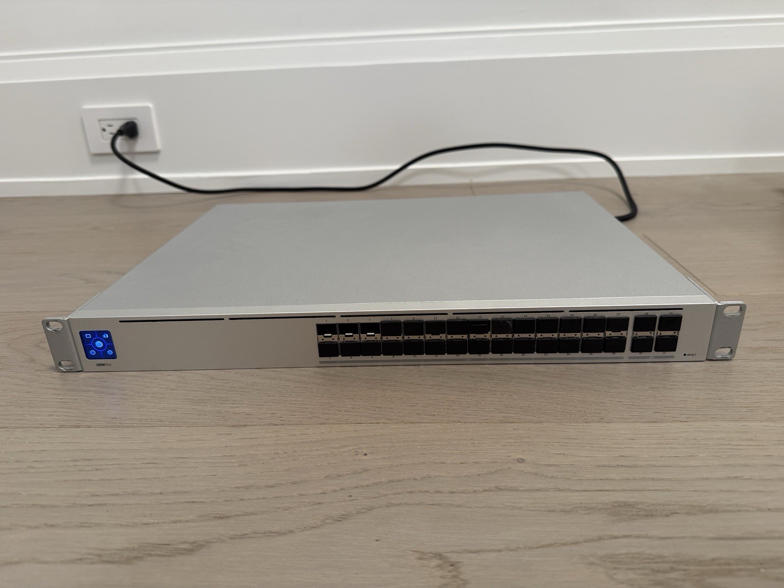 ***MINT*** Ubiquiti Networks UniFi Pro Aggregation