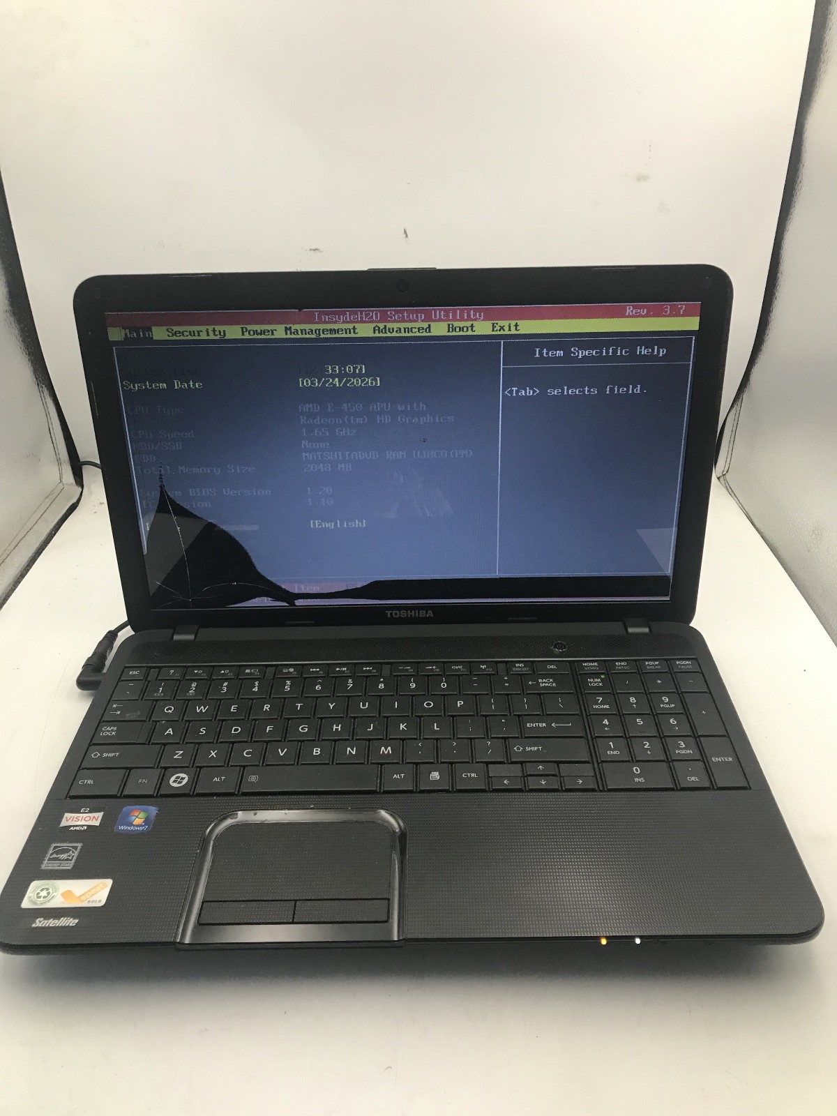 TOSHIBA SATELLITE C855D S5205 - FOR PARTS/REPAIR - AMD E 450 - 2GB RAM -READ- BB
