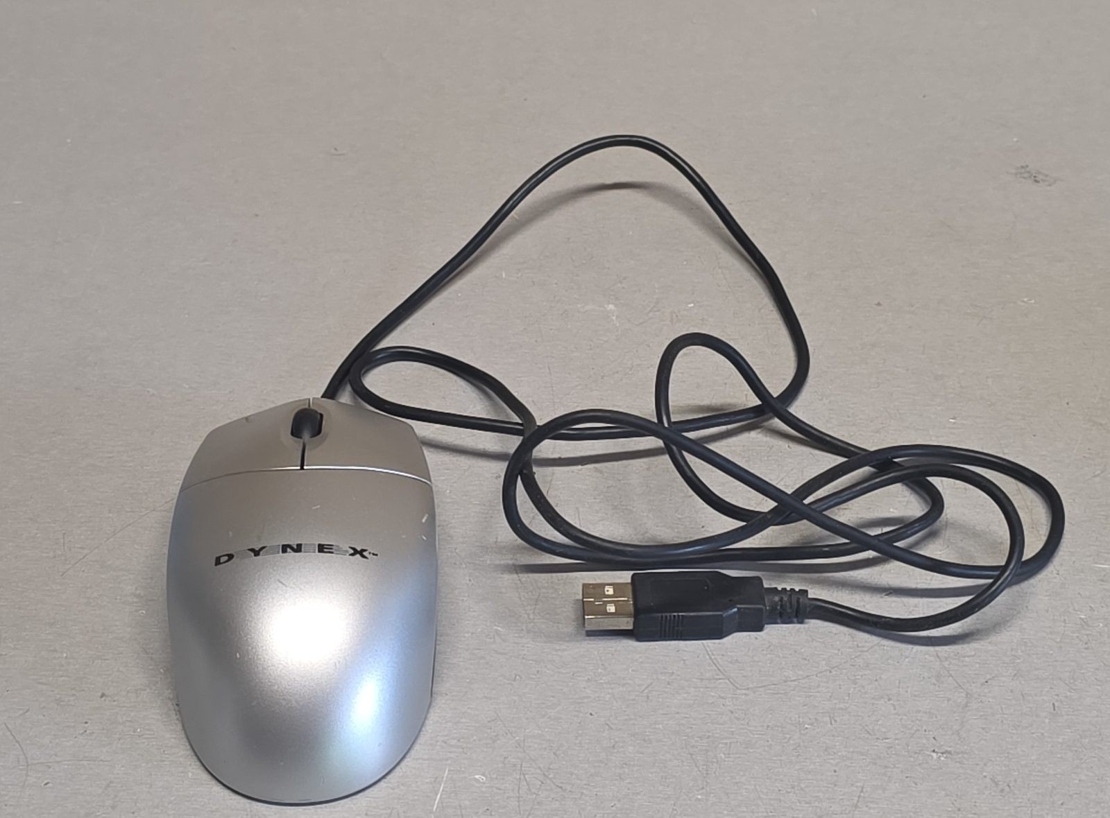 Dynex DX-OM101 USB Optical Mouse Silver Black Wired