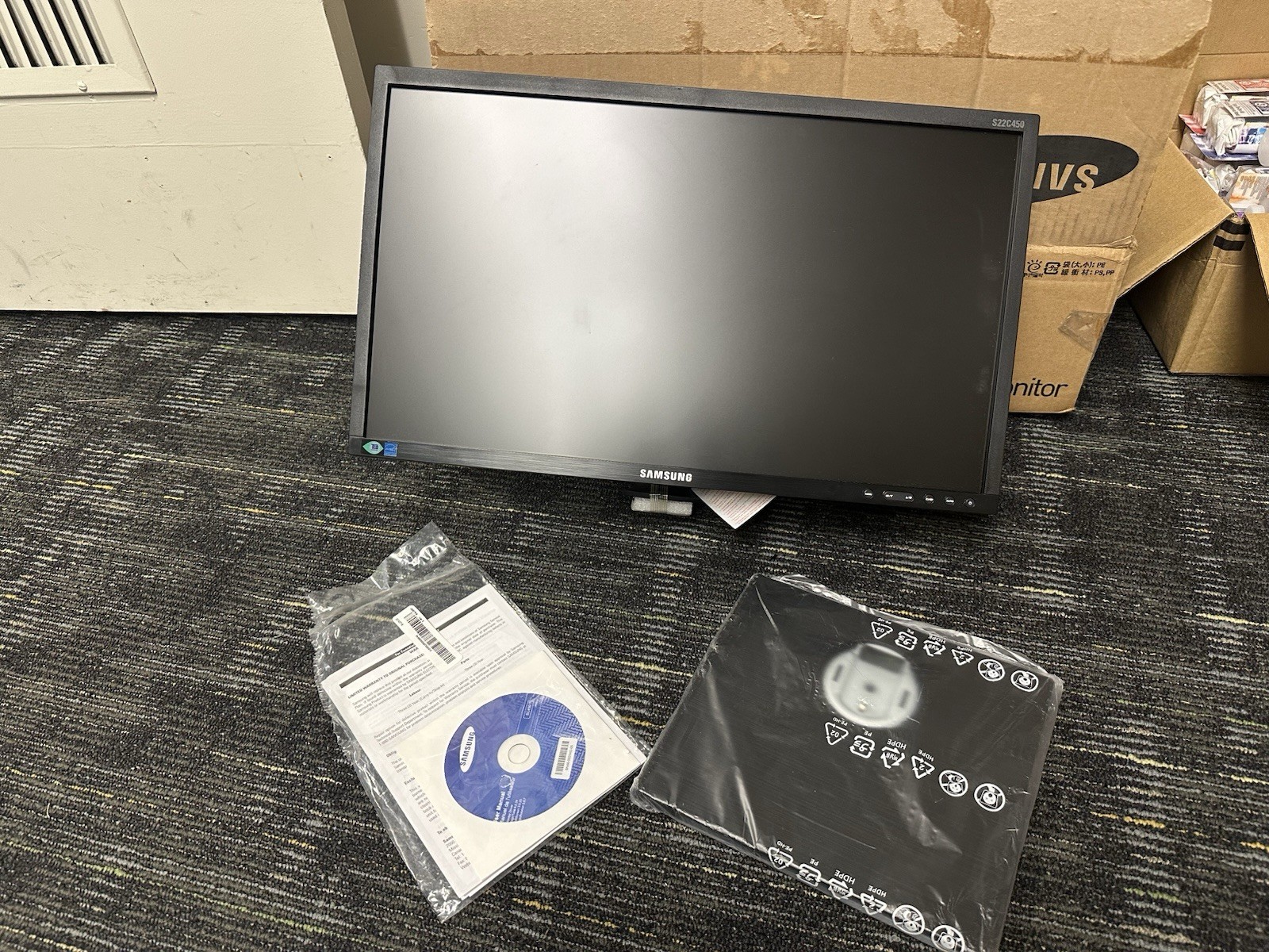 Samsung SC450 Series Business Monitor 21.5 Inch - With Stand - Open Box