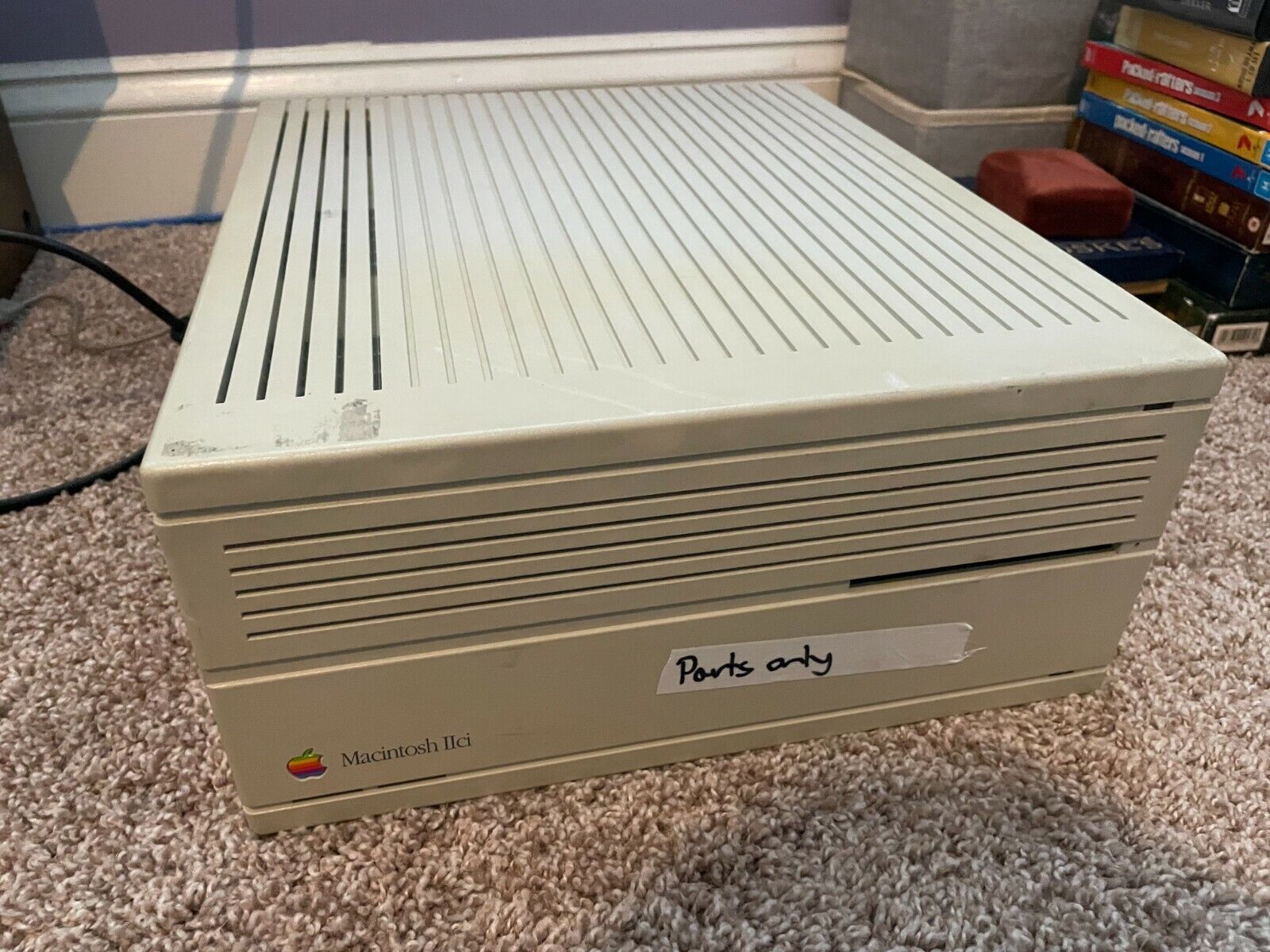 Macintosh IIci Vintage Computer M5780 \'83-92  HD No POWER As IS PARTS
