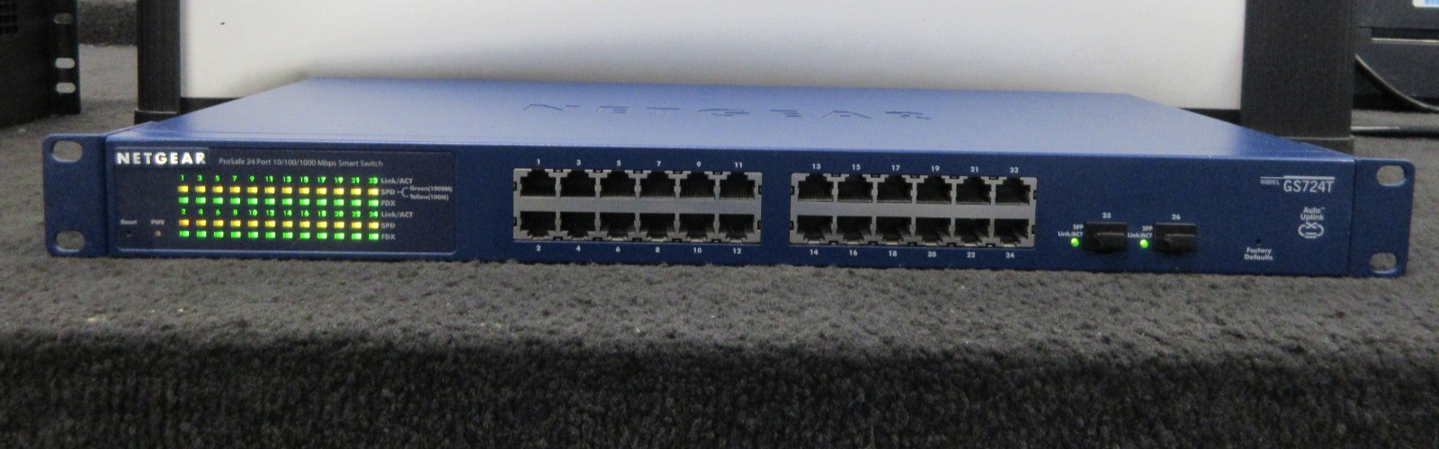 NETGEAR GS724T V4  24 PORTS GIGABIT SMART SWITCH