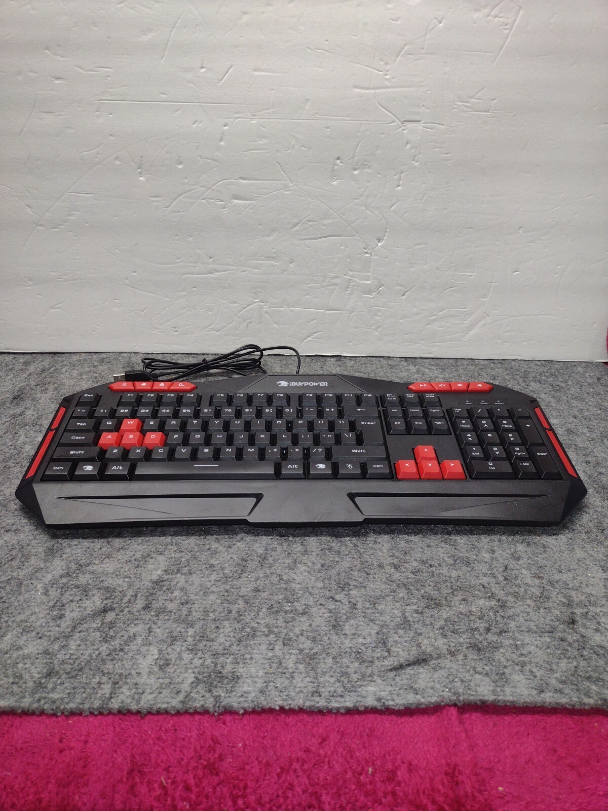 IBUYPOWER Gaming Keyboard IBP-ARES E1, USB Wired TESTED AND WORKING 