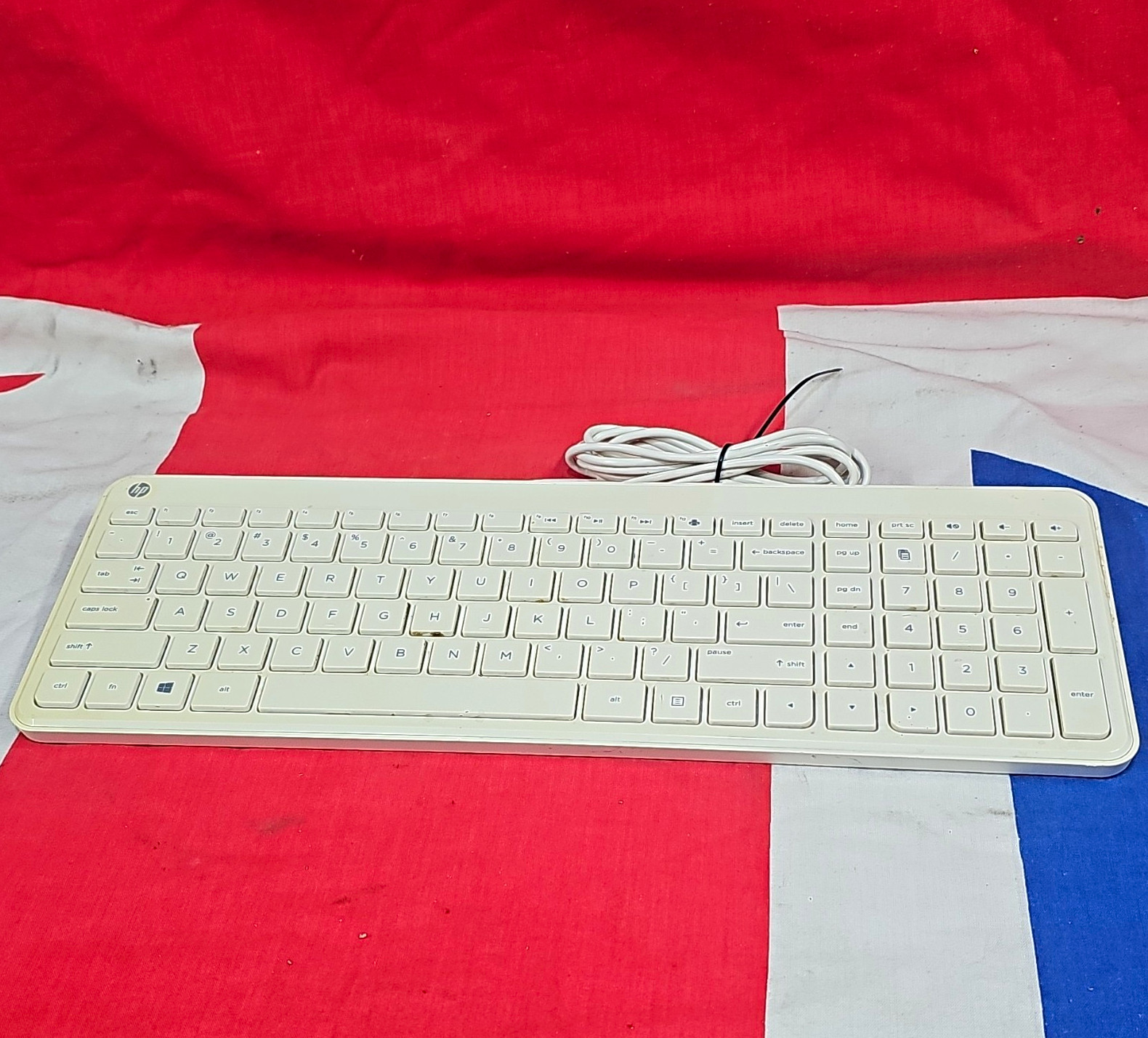 HP KBAH21 Slim Wired USB Full-Size Keyboard White QWERTY Multimedia Keys