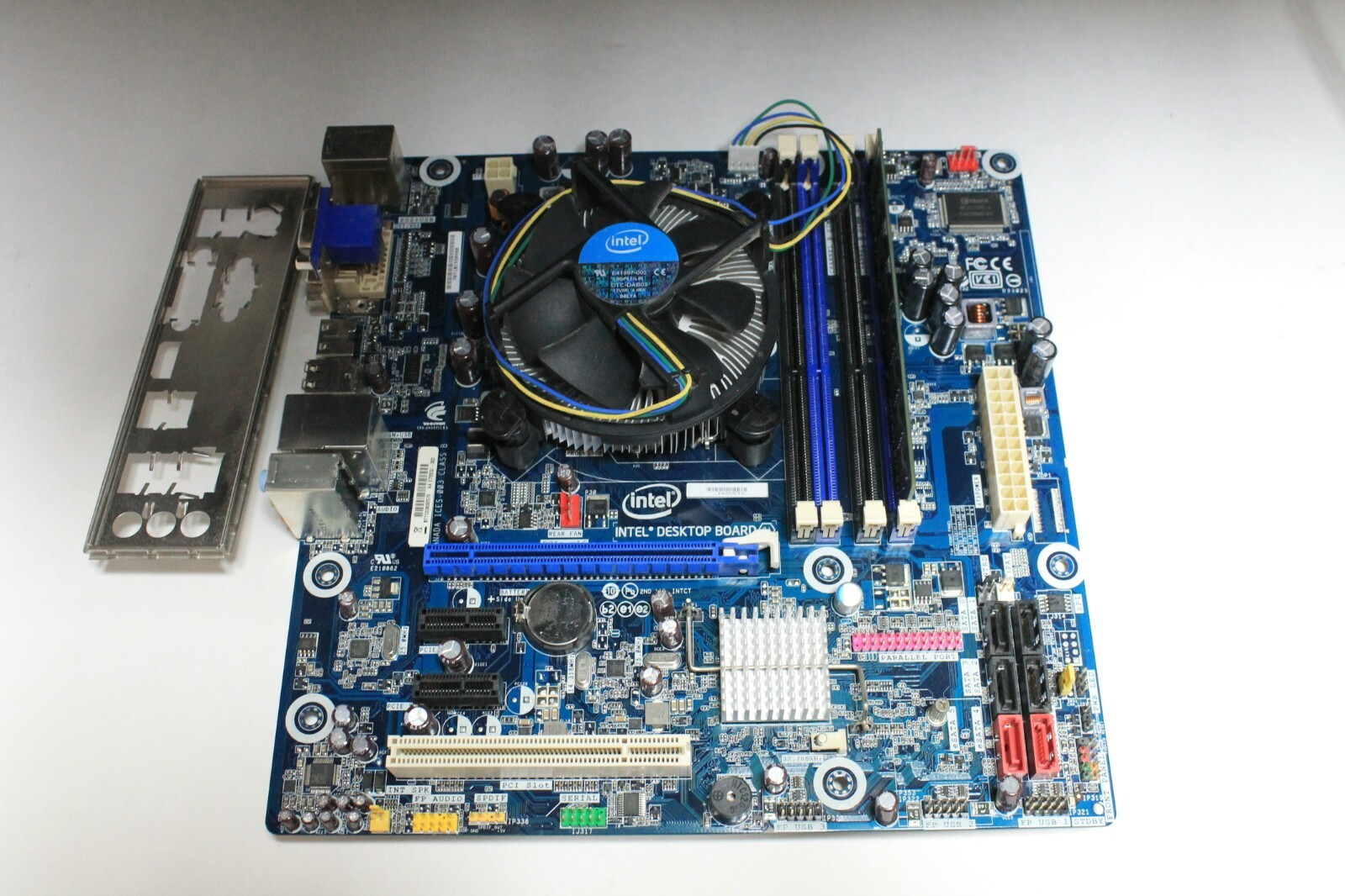 Intel DH55TC Mobo + Intel i3 530 2.93 GHz CPU + 4gb DDR3 RAM w/ I/O Shield 