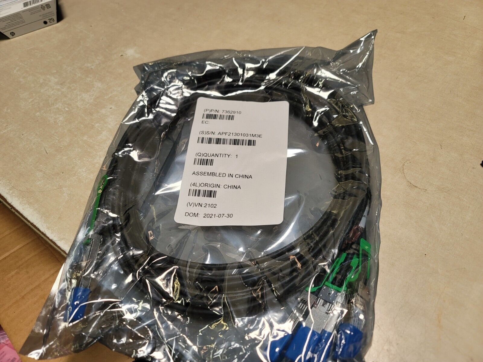 ORACLE COMPONENTS 7362910 CABLE WITH TRANSCEIVERS factory sealed