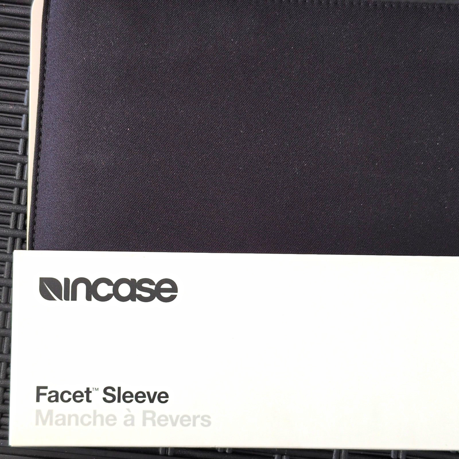 Incase Facet Sleeve 14in Padded Weather-Resistant Black Twill MacBook Pro