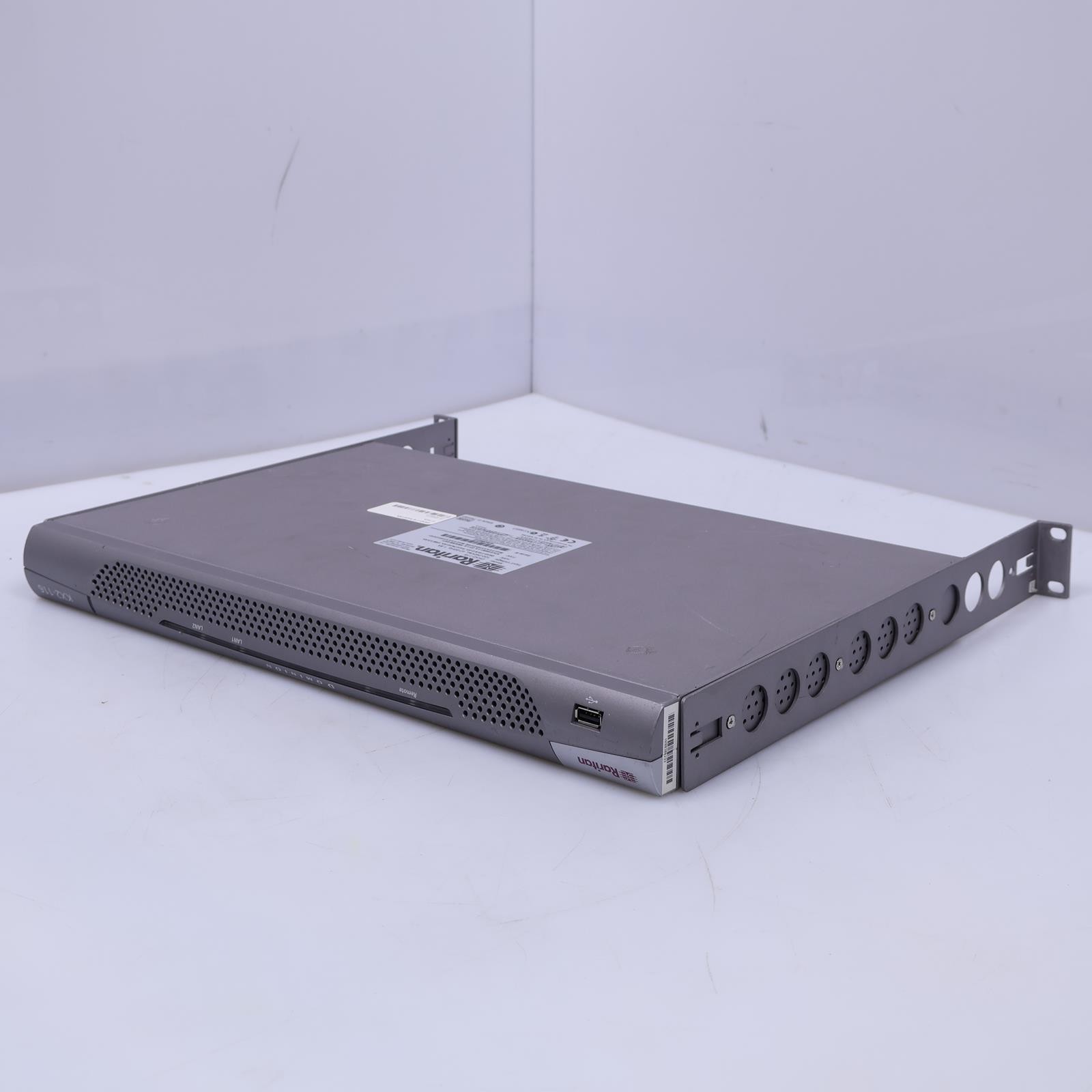 Raritan DKX2-116 KVM-over-IP Switch