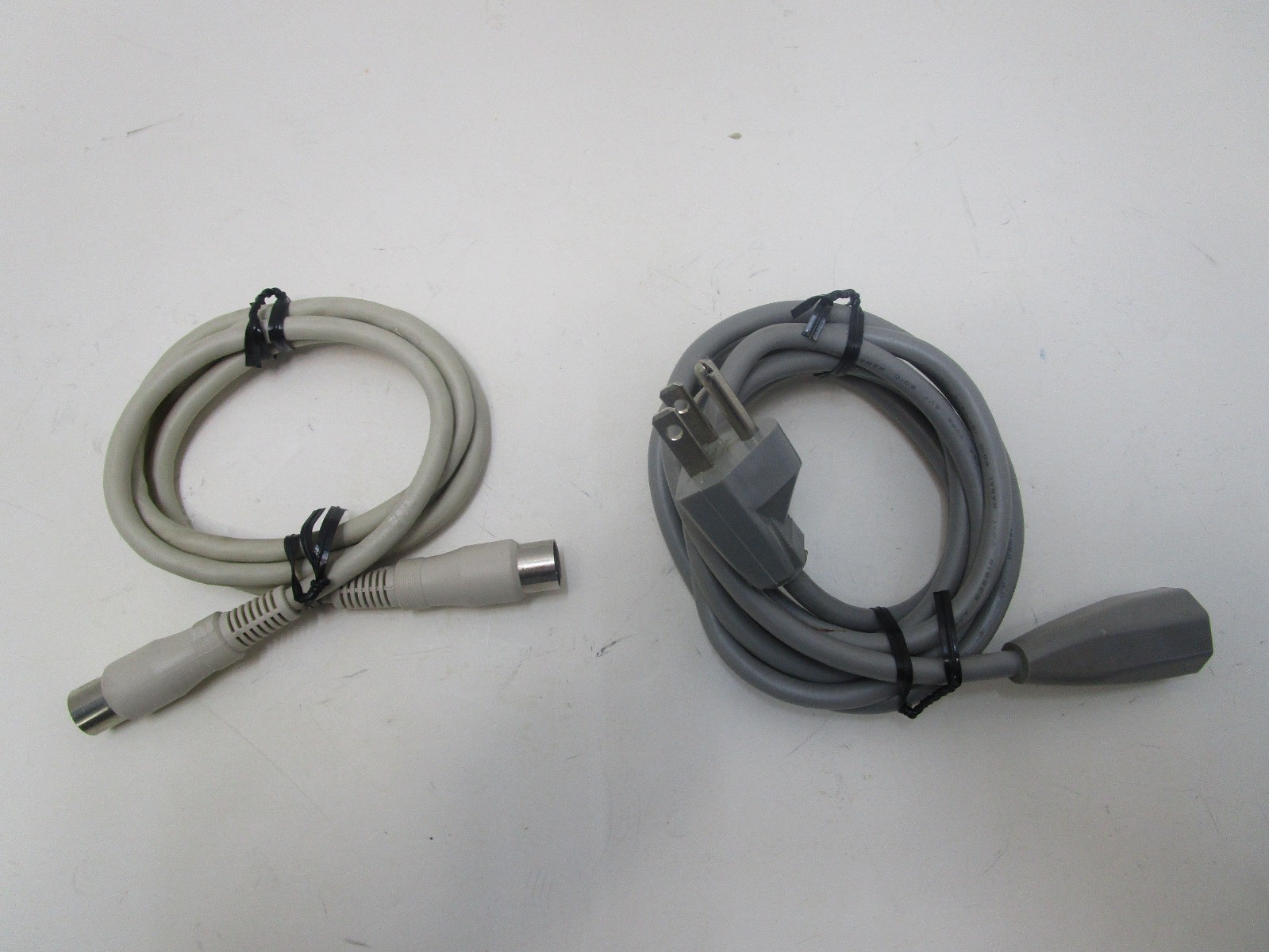 COMMODORE SERIAL IEC CABLE FOR C1541 1541-II 1571 1581 & PRINTER TESTD/WORKIN 🔌