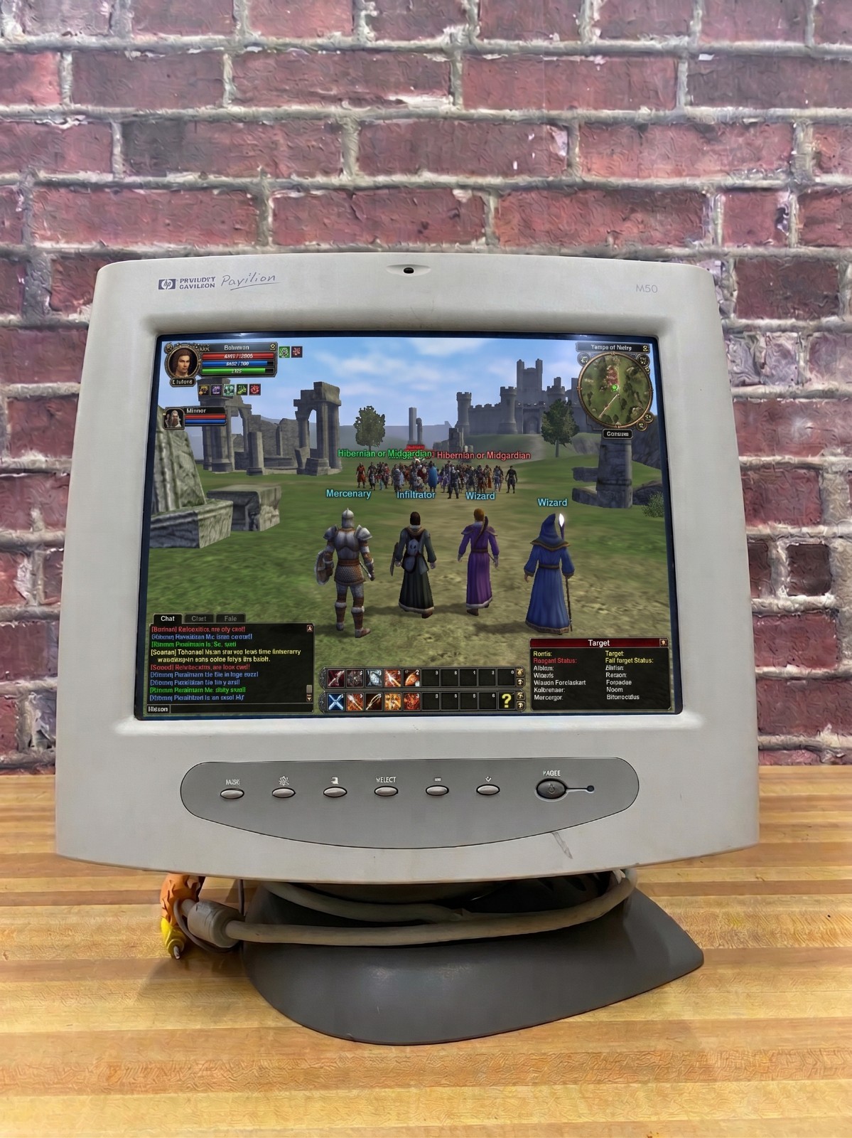 HP Pavilion M50 15" CRT Computer Monitor 1024 x 768 @ 60Hz - Retro Gaming