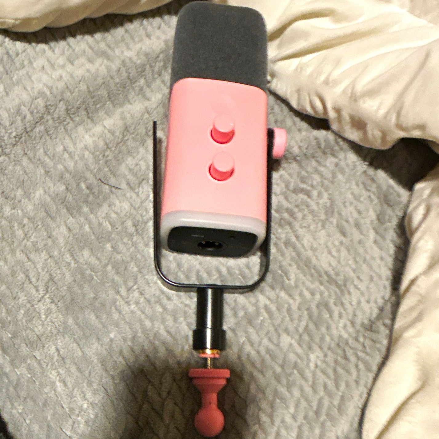 FIFINE AmpliGame AM8 Pink USB/XLR Dynamic Desktop Microphone with Stand