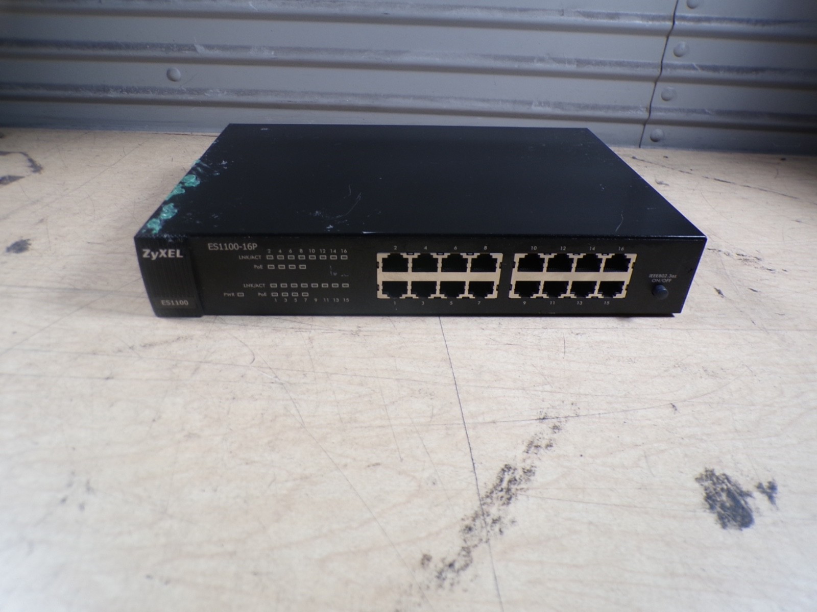ZYXEL ES1100-16P 16 PORT SWITCH
