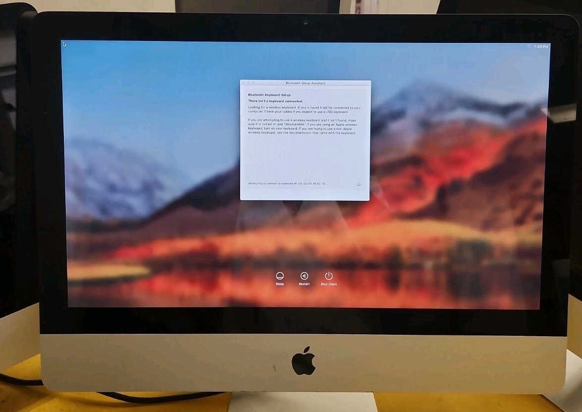 Apple iMac 21.5-inch All-In-One Desktop Computer (Mid 2011 - Model A1311)