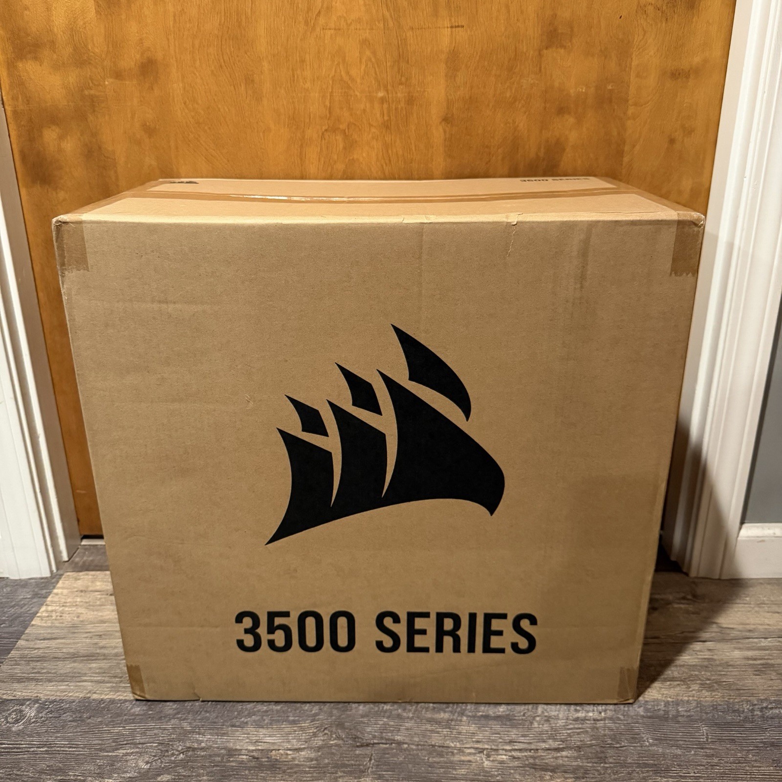 Corsair 3500X White ATX Mid-Tower PC Case Tempered Glass CC-9011277-WW No Fans