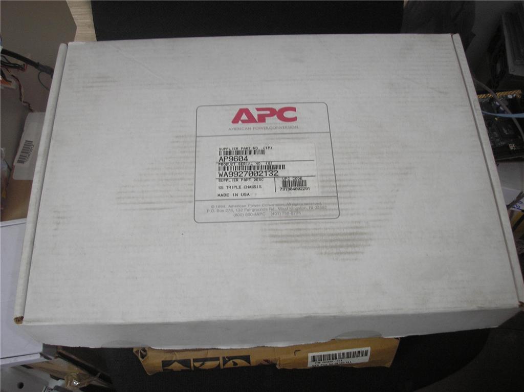 APC AP9604 Smart Slot Triple Expansion Chasis - NEW in Box