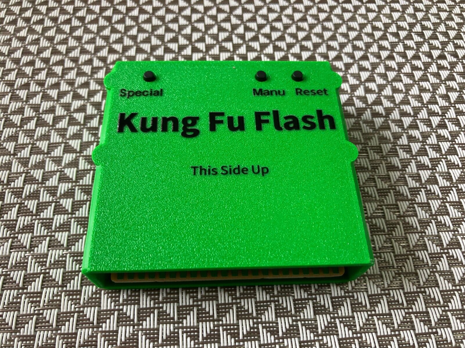 Kung Fu Flash Green Cartridge for Commodore 64/128 KungFuFlash Green Case