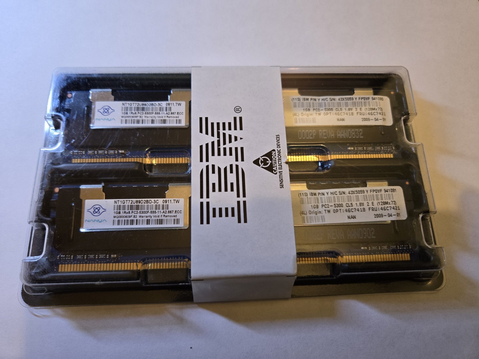 LOT OF 2 IBM MEMORY 1GB 1RX8 PC2 5300F DDR2 - 43X5059, NT1GT72U89D2BD-3C  NEW