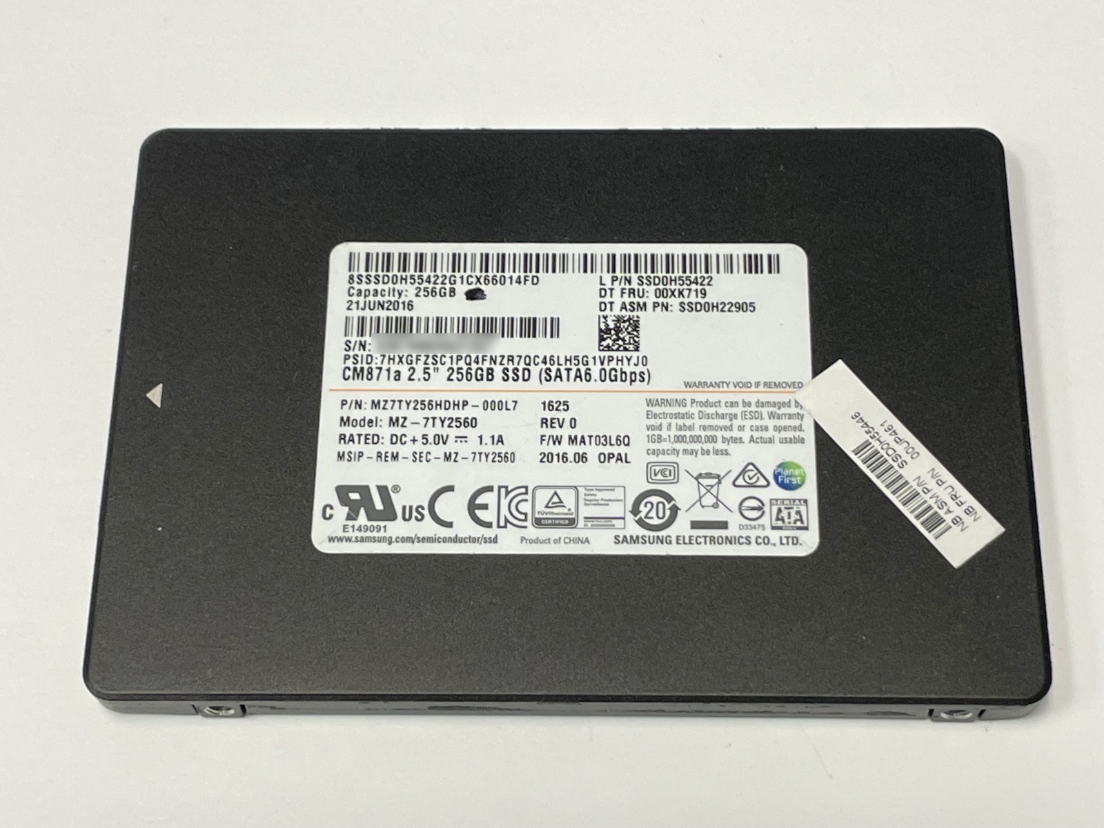 Samsung 256GB 2.5" SSD Solid State Drive MZ7TY256HDHP-000L7 MZ-7TY2560