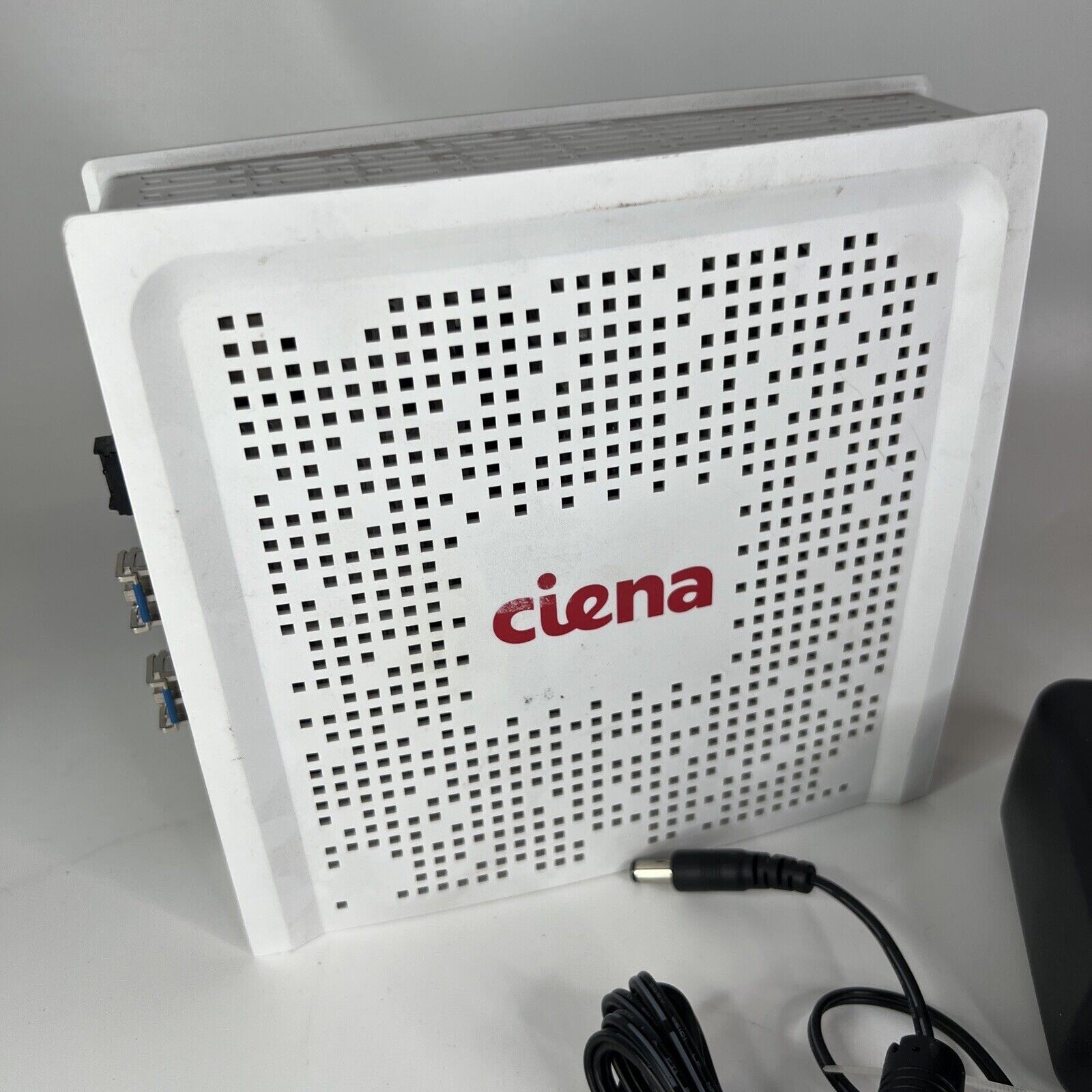 Ciena 3903x Demarcation Switch 170-3903-910 w/ Power Supply