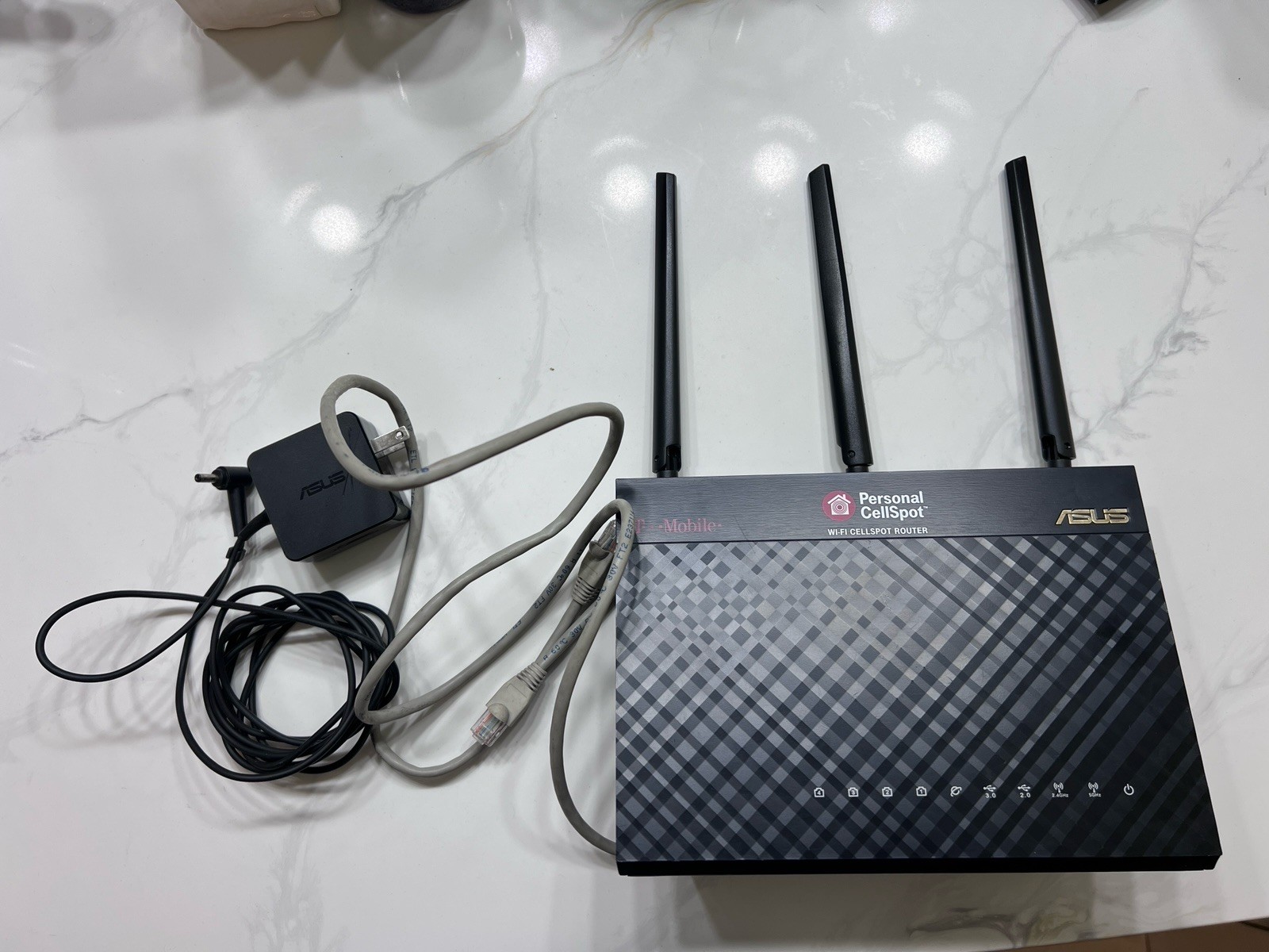 ASUS RT-AC68U Dual-Band Gigabit Routers (Originally T-Mobile TM-AC1900)