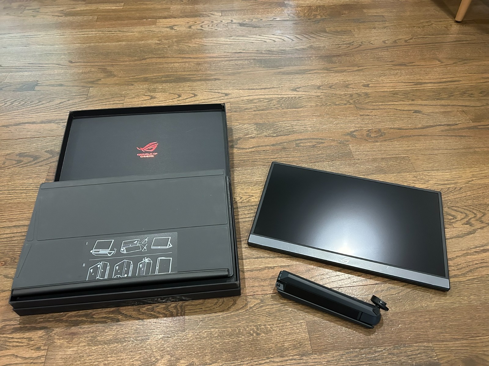 ASUS ROG Strix XG17AHP 17.3" FHD 1920x1080 Portable USB Type-C Gaming Monitor