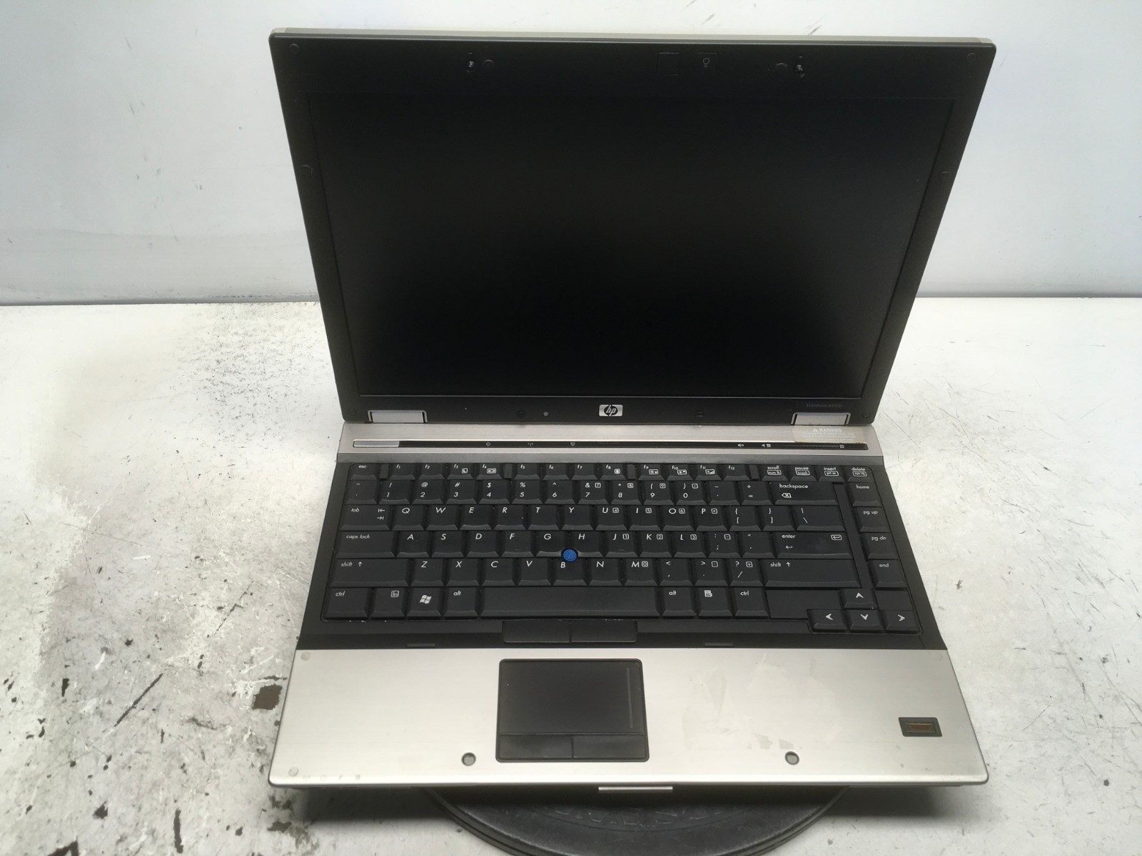 HP EliteBook 6930P Intel Core 2 Duo T9400 2.53GHz 2 GB NO HDD No Batt