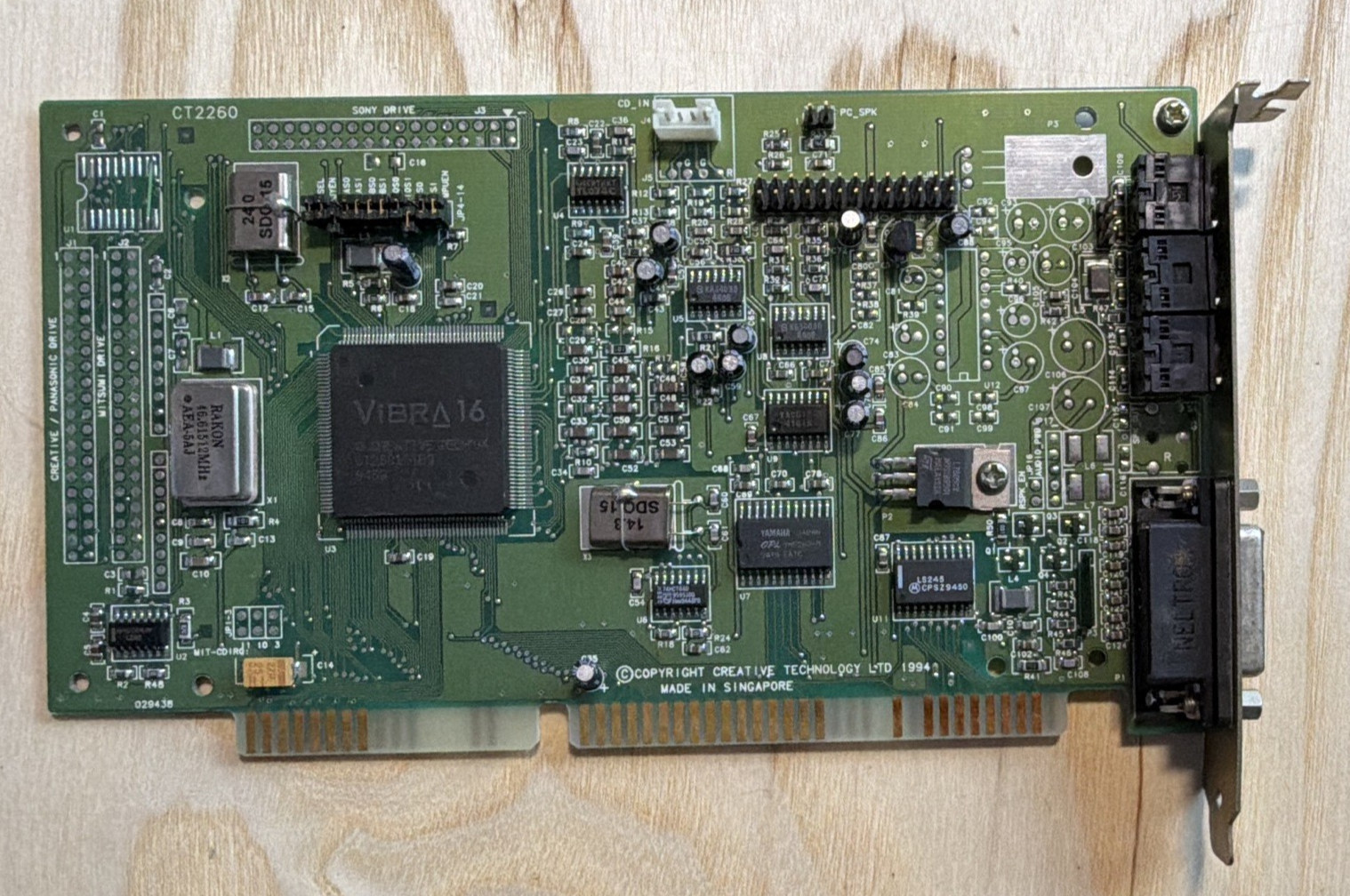 Creative Labs Inc 1995 CT2260 Sound Card. Please read description