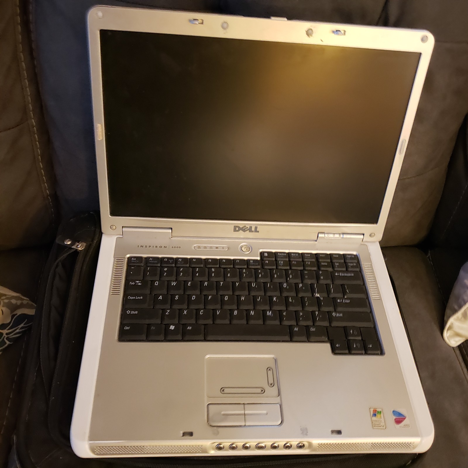 Dell Inspiron 6000 -  Laptop with Adapter