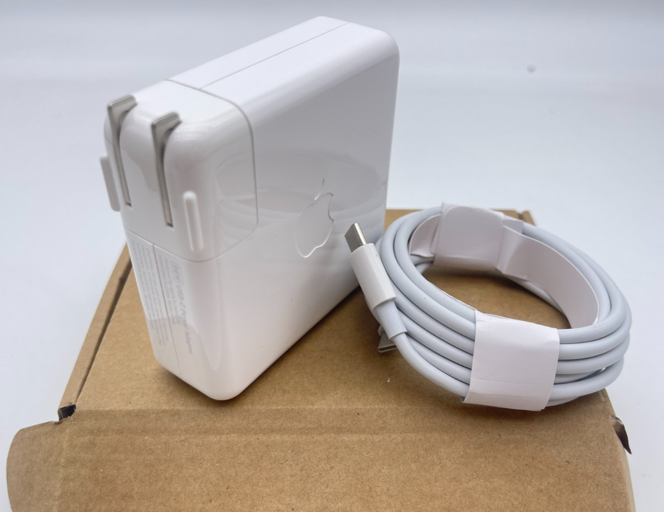 New Genuine 96W USB-C Rapid Charger for Apple MacBook Pro 16-inch(with Cable) US