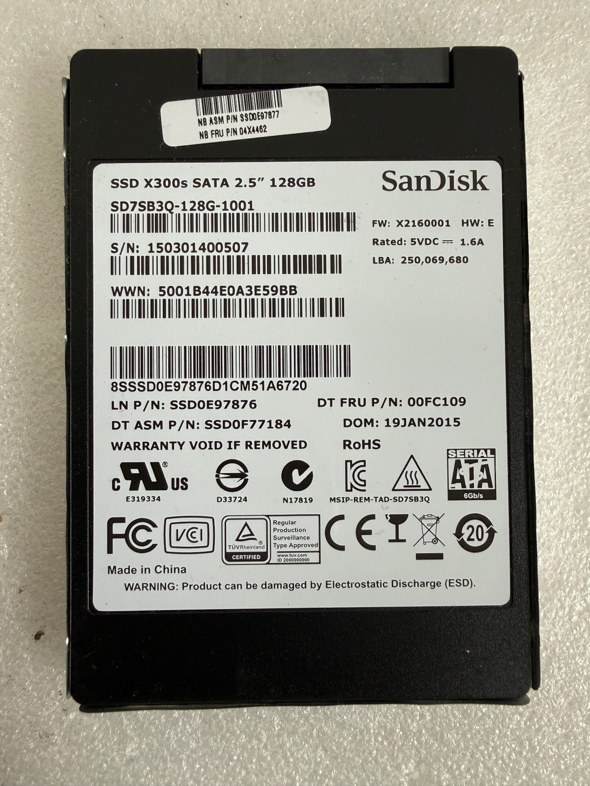 SanDisk X300s 128GB 2.5 SATA SSD SD7SB3Q-128G-1001 04X4462 00FC109