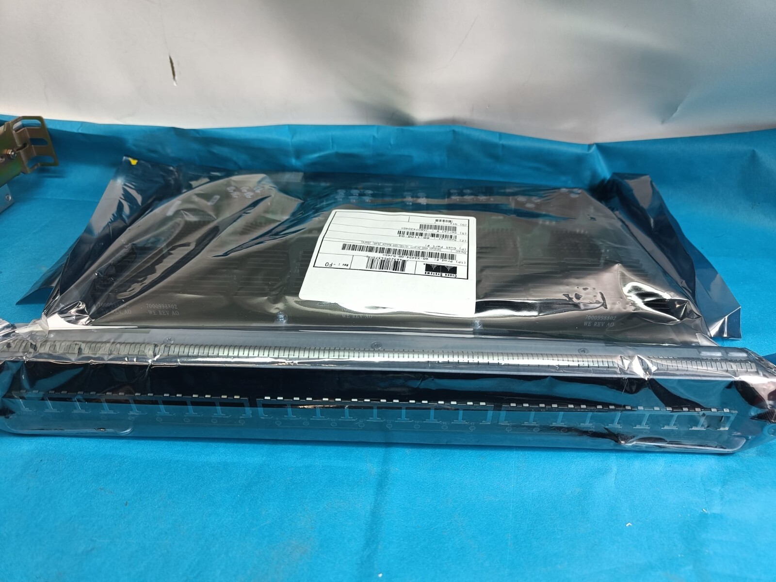 Cisco  (WS-X4424-GB-RJ45) 24-Ports Plug-in module Switch