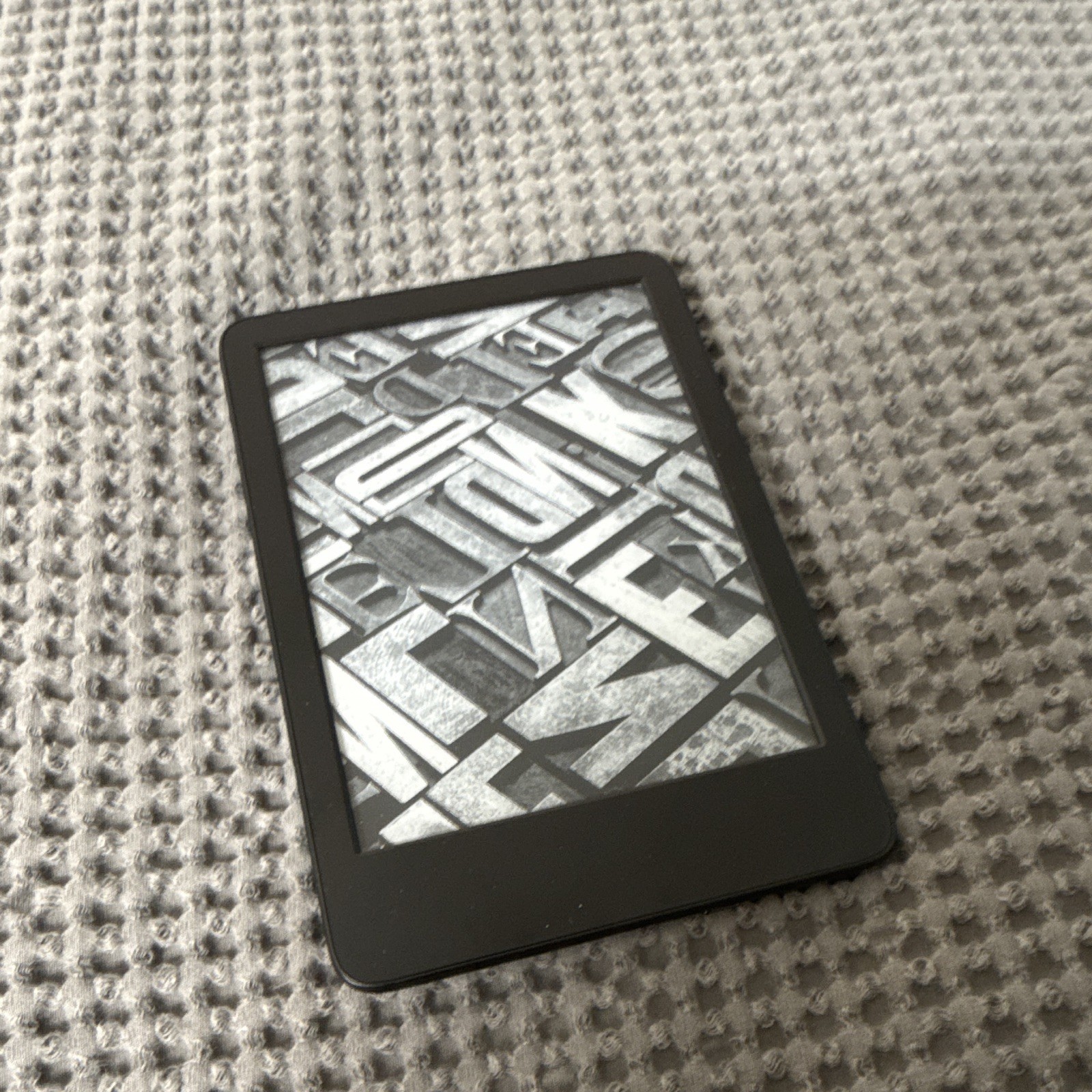 Amazon Kindle Series eBook Reader Black Wi-Fi Internet Touchscreen eReader