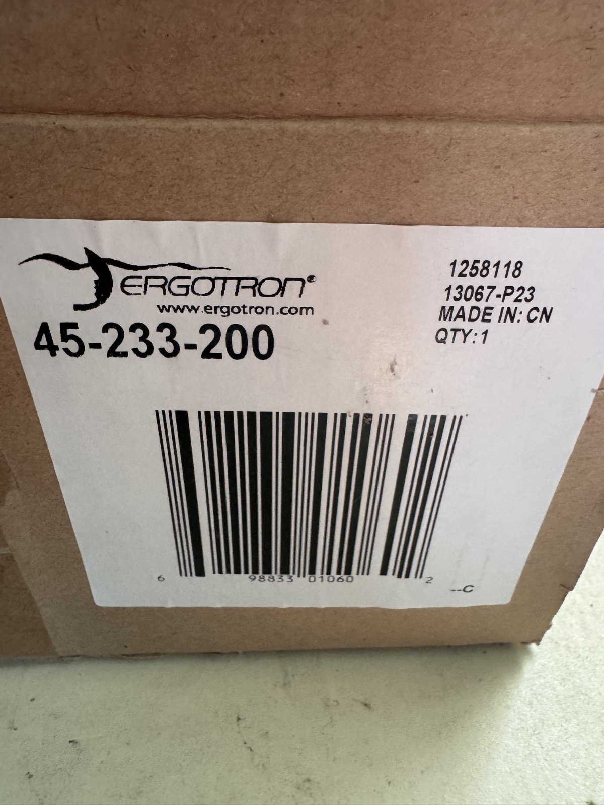 Ergotron 45-233-200 Wall Mount Monitor Arm - 1 Extension - Heavy Duty NIB