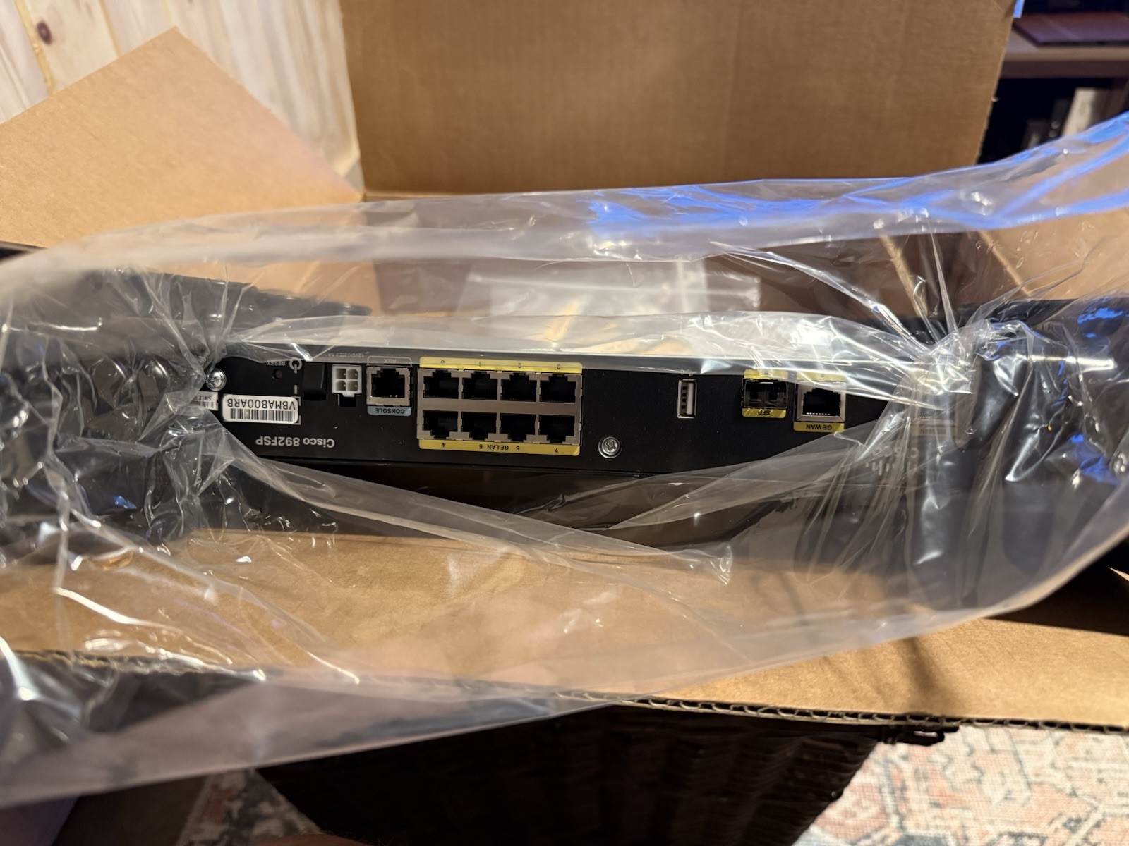 Cisco 800 series  CISCO892-K9 Gigabit Ethernet Security Router